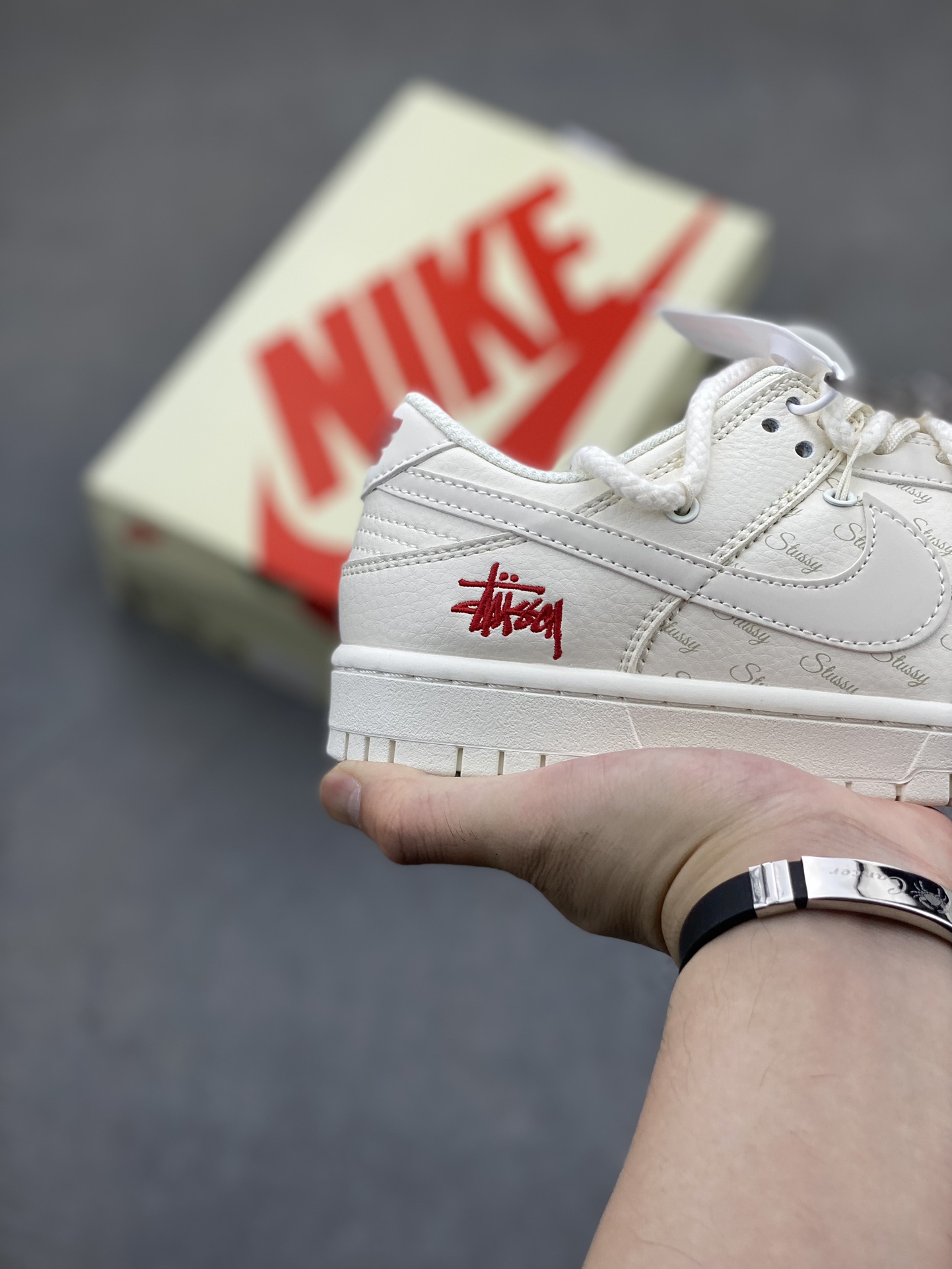 Stussy x Nike Dunk Low 'Off White' Casual Sneakers - Limited Edition 5 i1720728895 1765 1