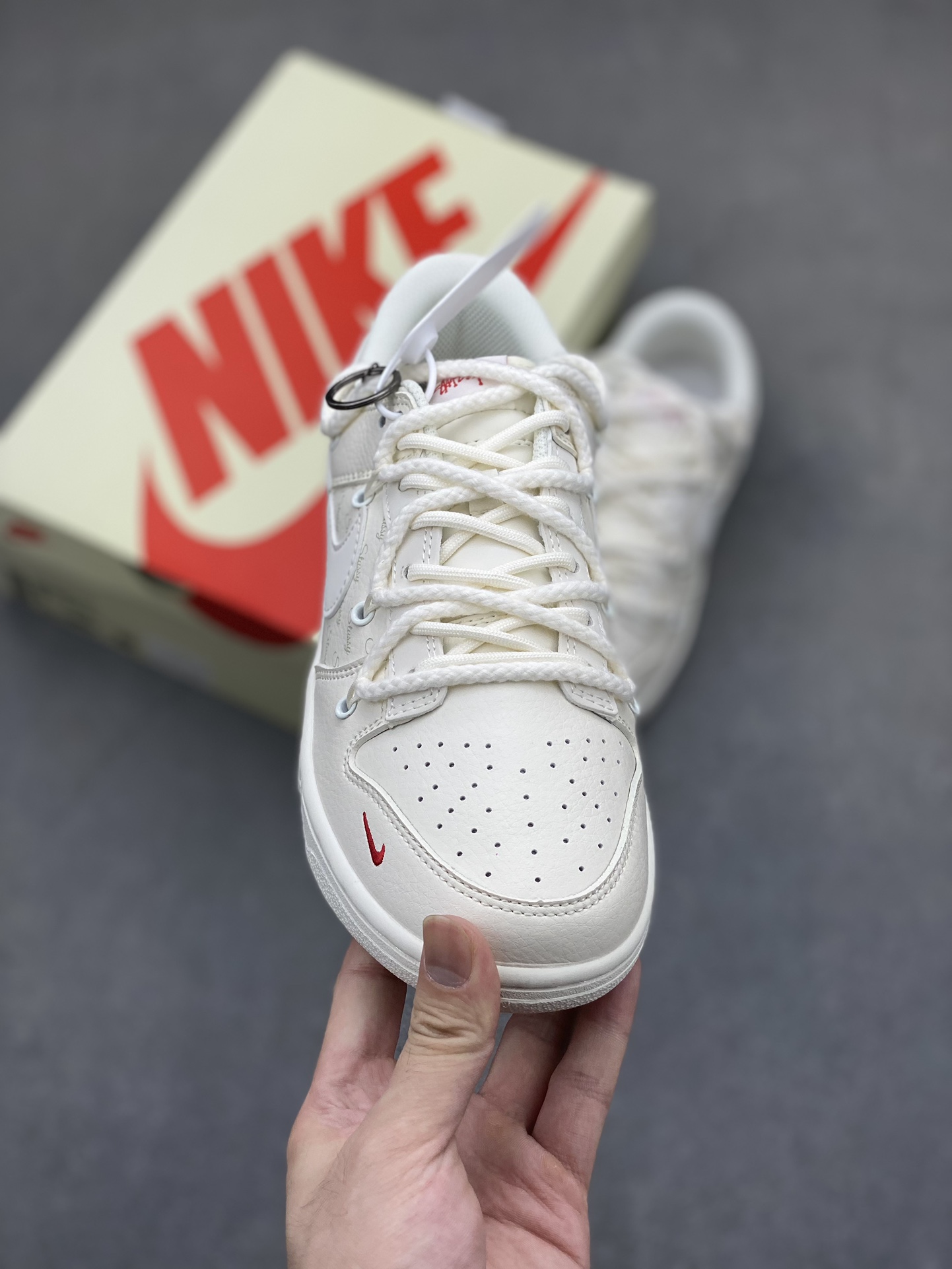 Stussy x Nike Dunk Low 'Off White' Casual Sneakers - Limited Edition 2 i1720728895 2228 0