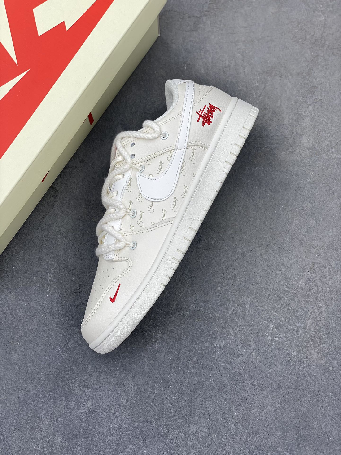 Stussy x Nike Dunk Low 'Off White' Casual Sneakers - Limited Edition 7 i1720728895 3570 4