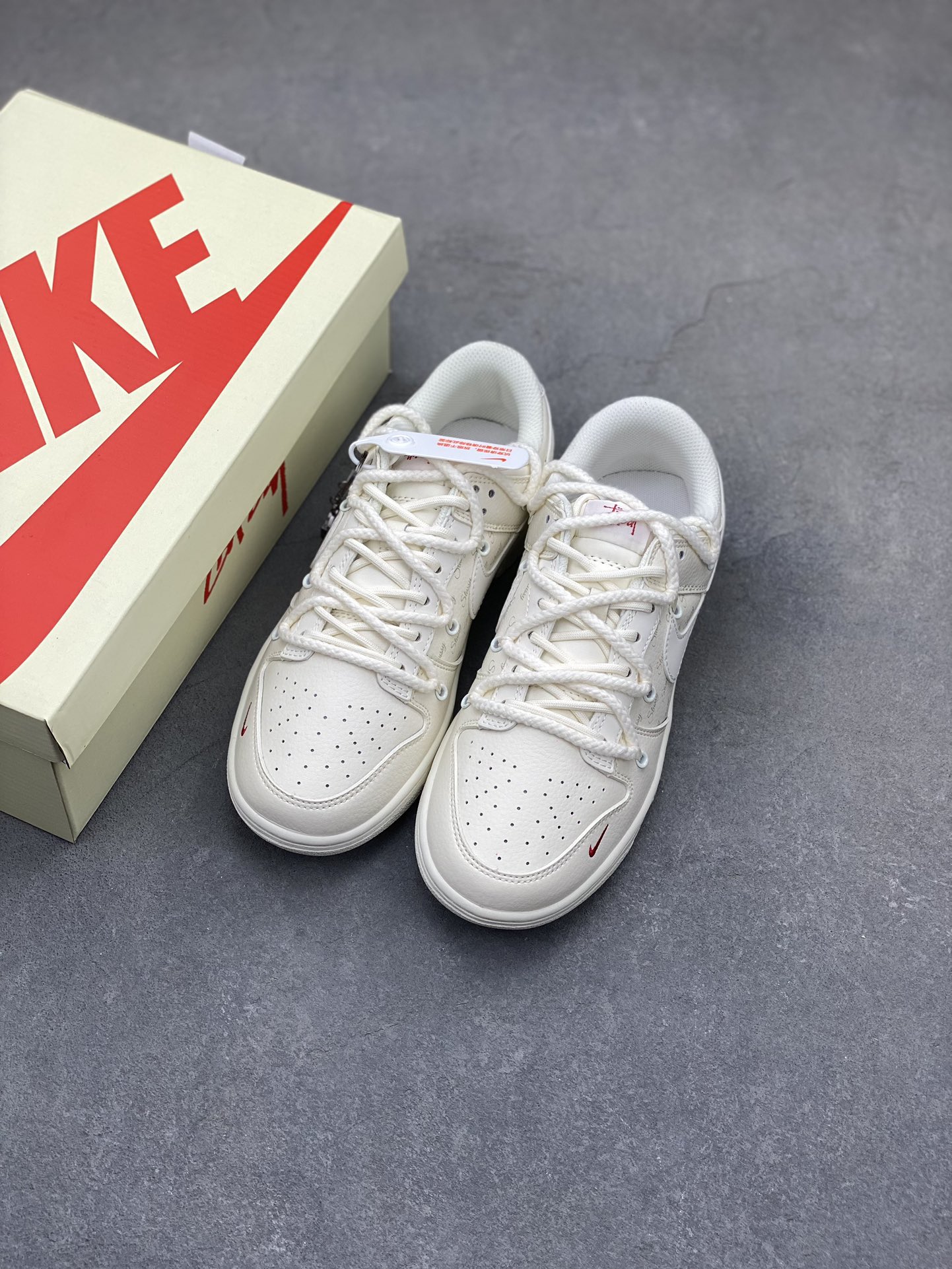 Stussy x Nike Dunk Low 'Off White' Casual Sneakers - Limited Edition 8 i1720728895 6179 7