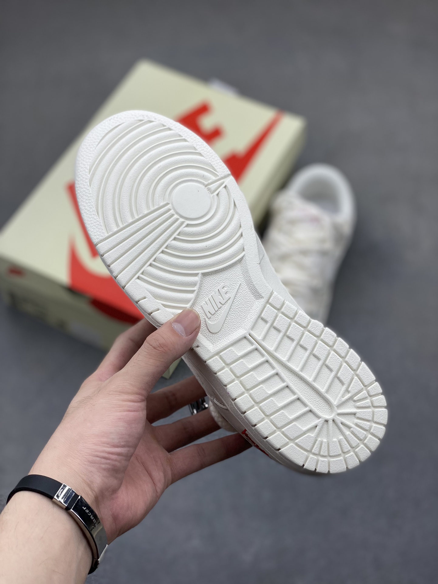 Stussy x Nike Dunk Low 'Off White' Casual Sneakers - Limited Edition 6 i1720728895 977 3