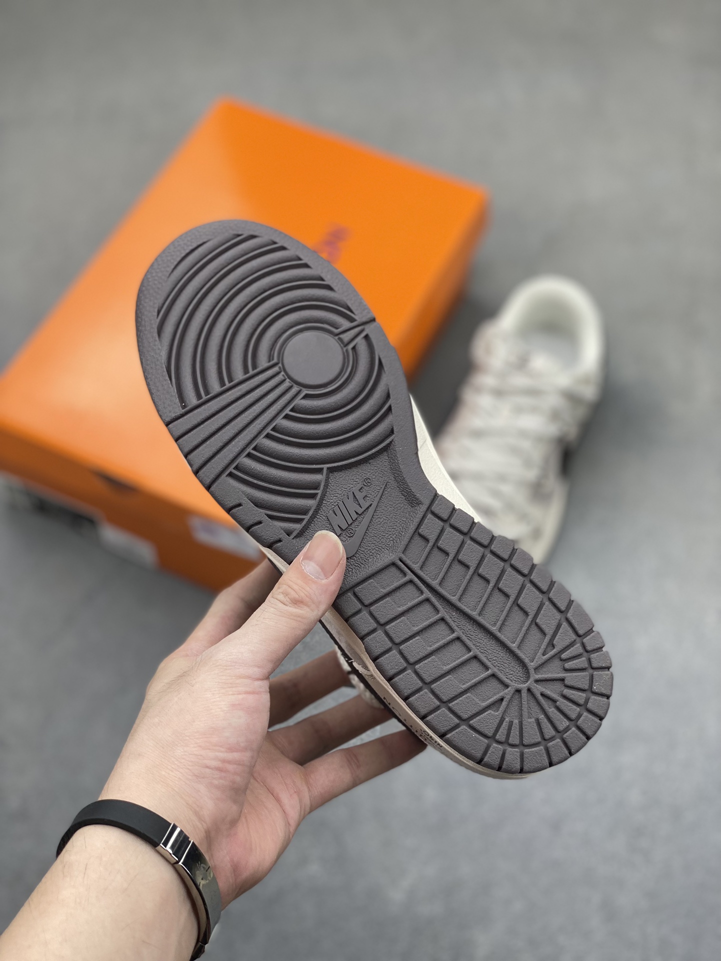 Nike SB Dunk Low Louis Vuitton Custom Coffee Sneakers - Premium Quality 6 i1720991426 7234 1