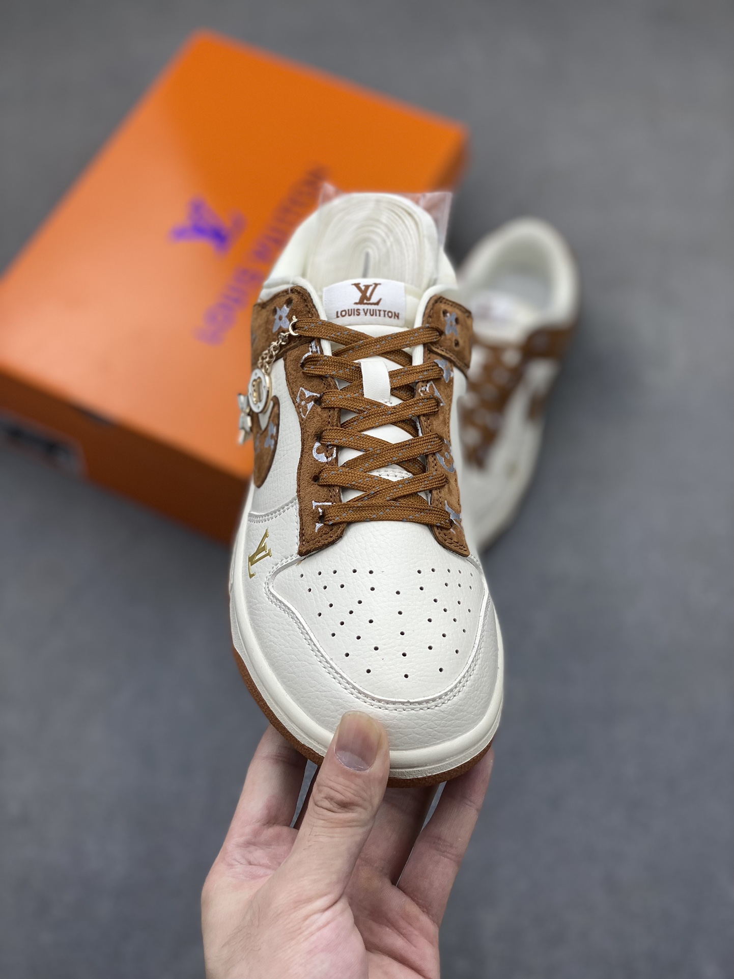 Nike SB Dunk Low Louis Vuitton Custom Sneakers - White/Brown, Limited Edition 2 i1721068880 9473 8