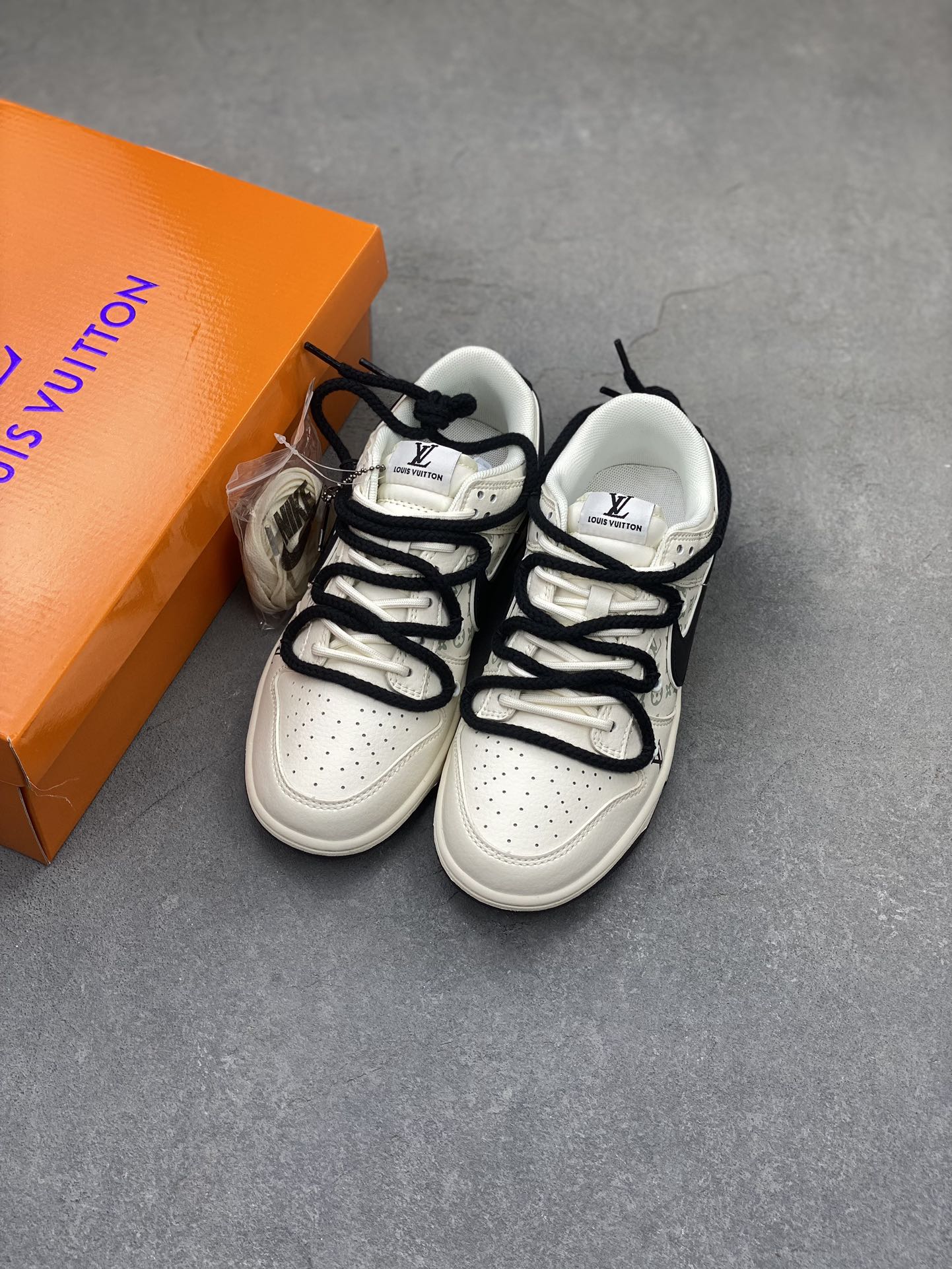 Nike SB Dunk Low Louis Vuitton Lamborghini White Black Sneakers 9 i1721162821 2343 3