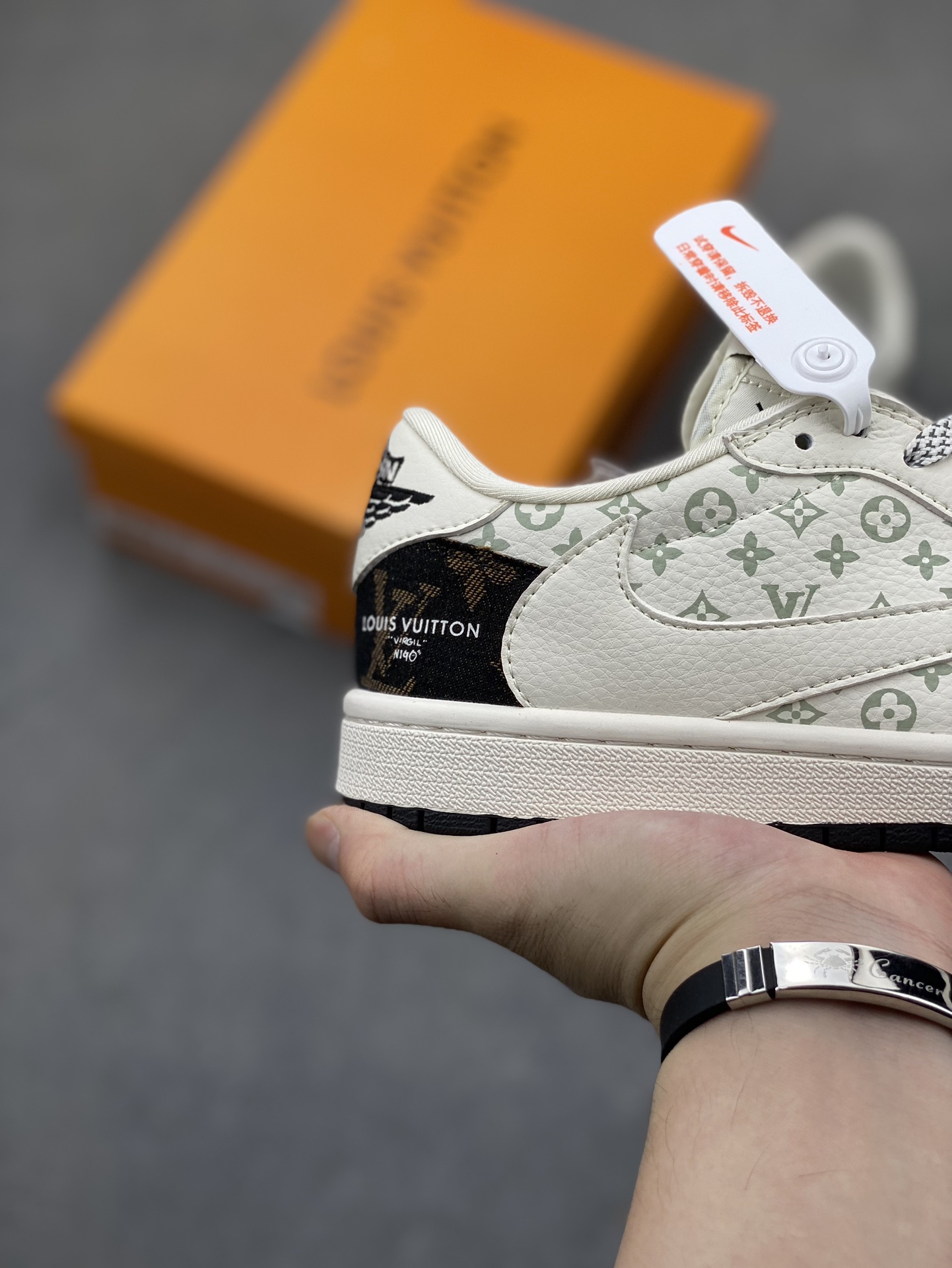 Louis Vuitton x Air Jordan 1 Low: Designer Collaboration Sneakers 5 i1721162852 6094 1
