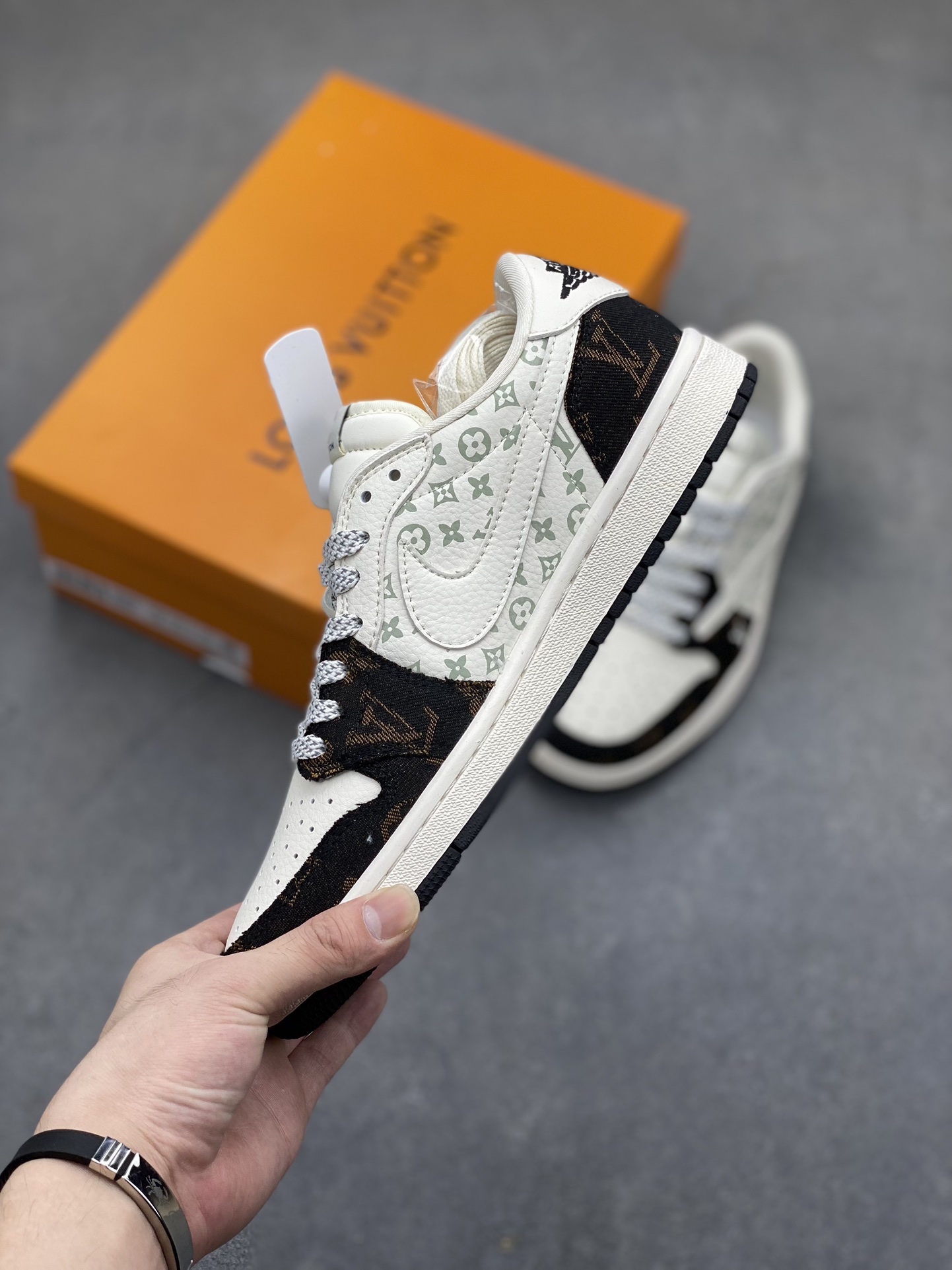 Louis Vuitton x Air Jordan 1 Low: Designer Collaboration Sneakers 3 i1721162852 7244 0