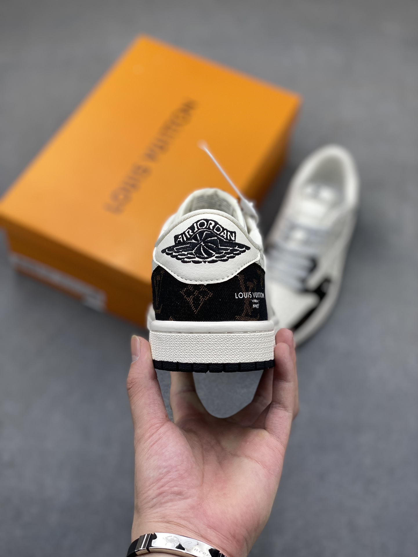 Louis Vuitton x Air Jordan 1 Low: Designer Collaboration Sneakers 4 i1721162853 9794 8