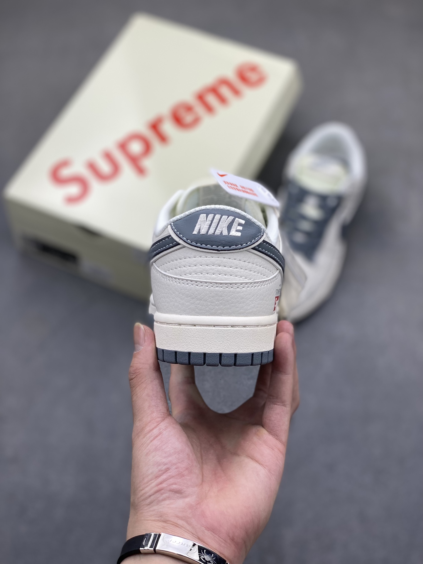 Nike SB Dunk Low Stone Island Supreme Collab Sneakers - Limited Edition 5 i1721419481 4165 0