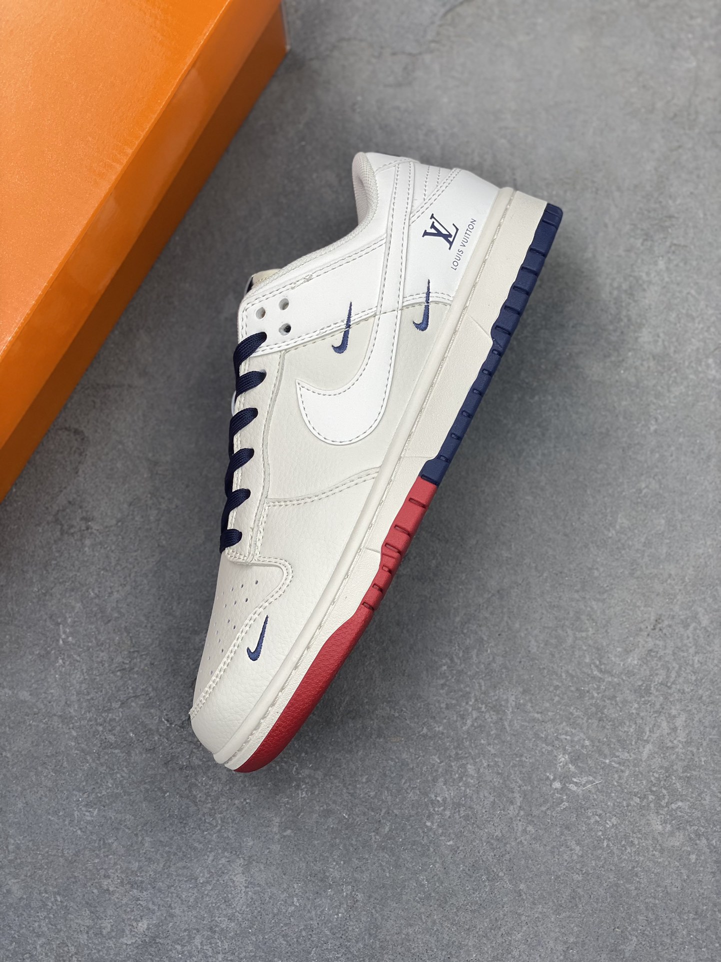 Nike SB Dunk Low Louis Vuitton Collab Sneakers - White, Red & Blue 8 i1721864200 5312 0
