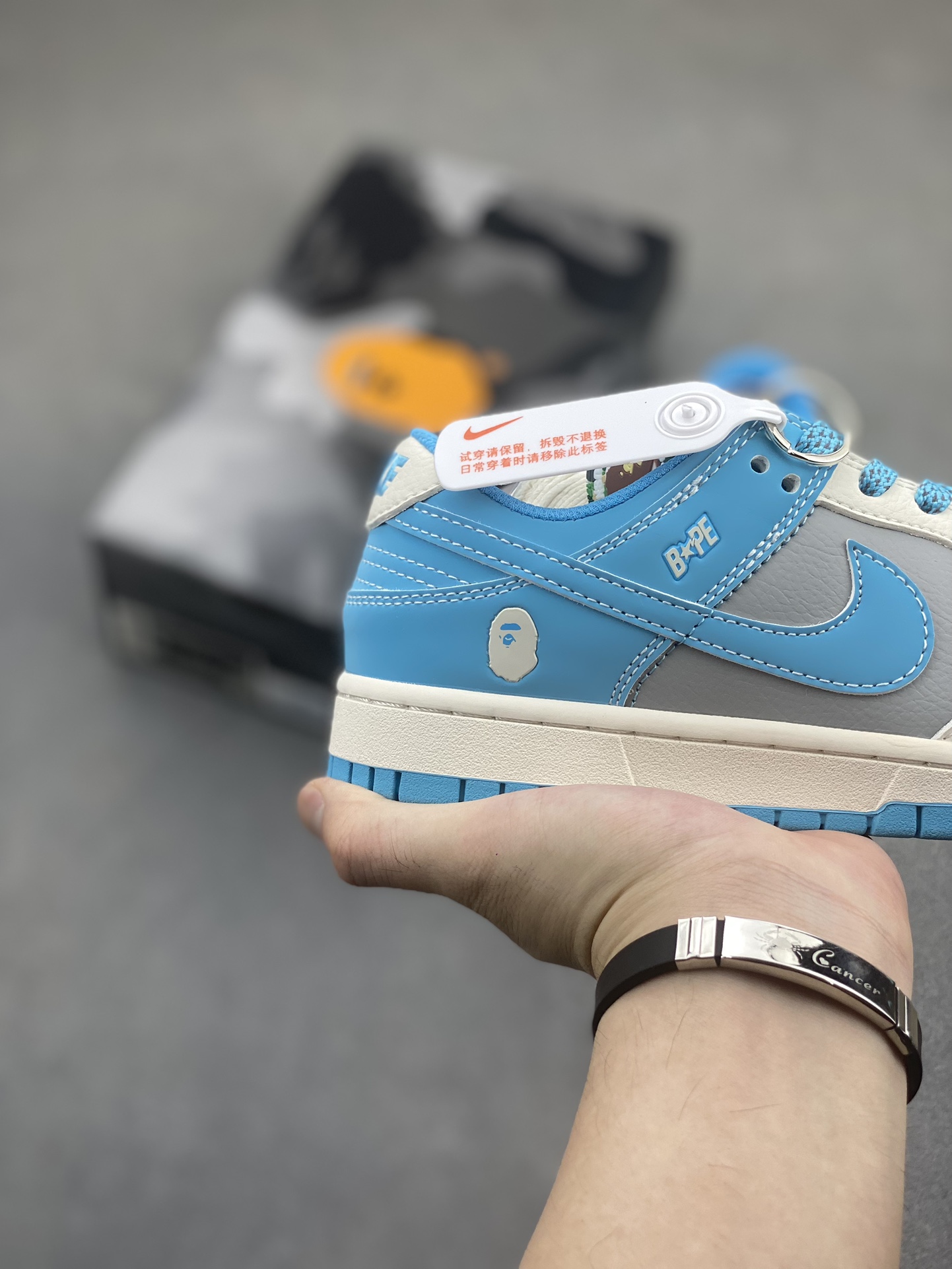 Nike SB Dunk Low BAPE Custom Casual Sneakers 6 i1722708280 2933 8