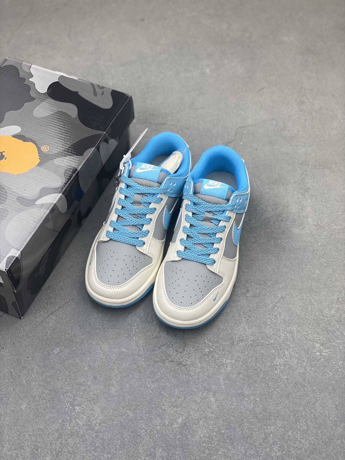 Nike SB Dunk Low BAPE Custom Casual Sneakers 9 i1722708280 3879 4