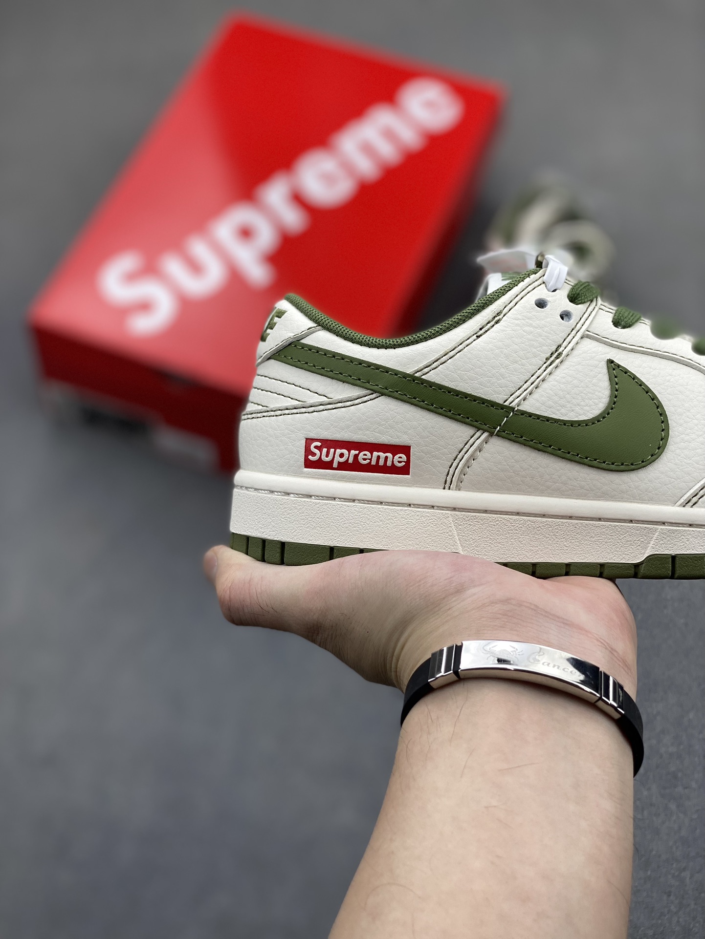 Nike SB Dunk Low Supreme Green Double Hook Custom Low-Top Sneakers 6 i1723049526 7083 2