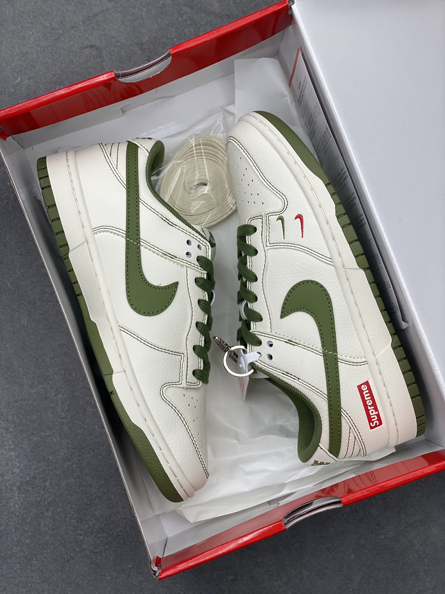 Nike SB Dunk Low Supreme Green Double Hook Custom Low-Top Sneakers 10 i1723049526 8031 6