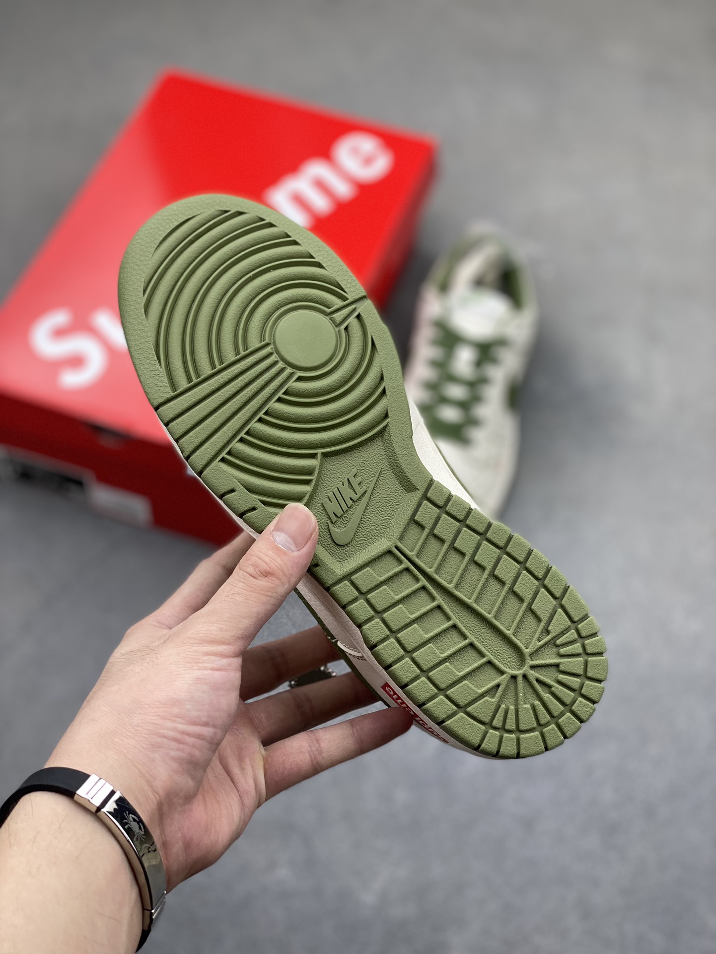 Nike SB Dunk Low Supreme Green Double Hook Custom Low-Top Sneakers 7 i1723049526 8923 5