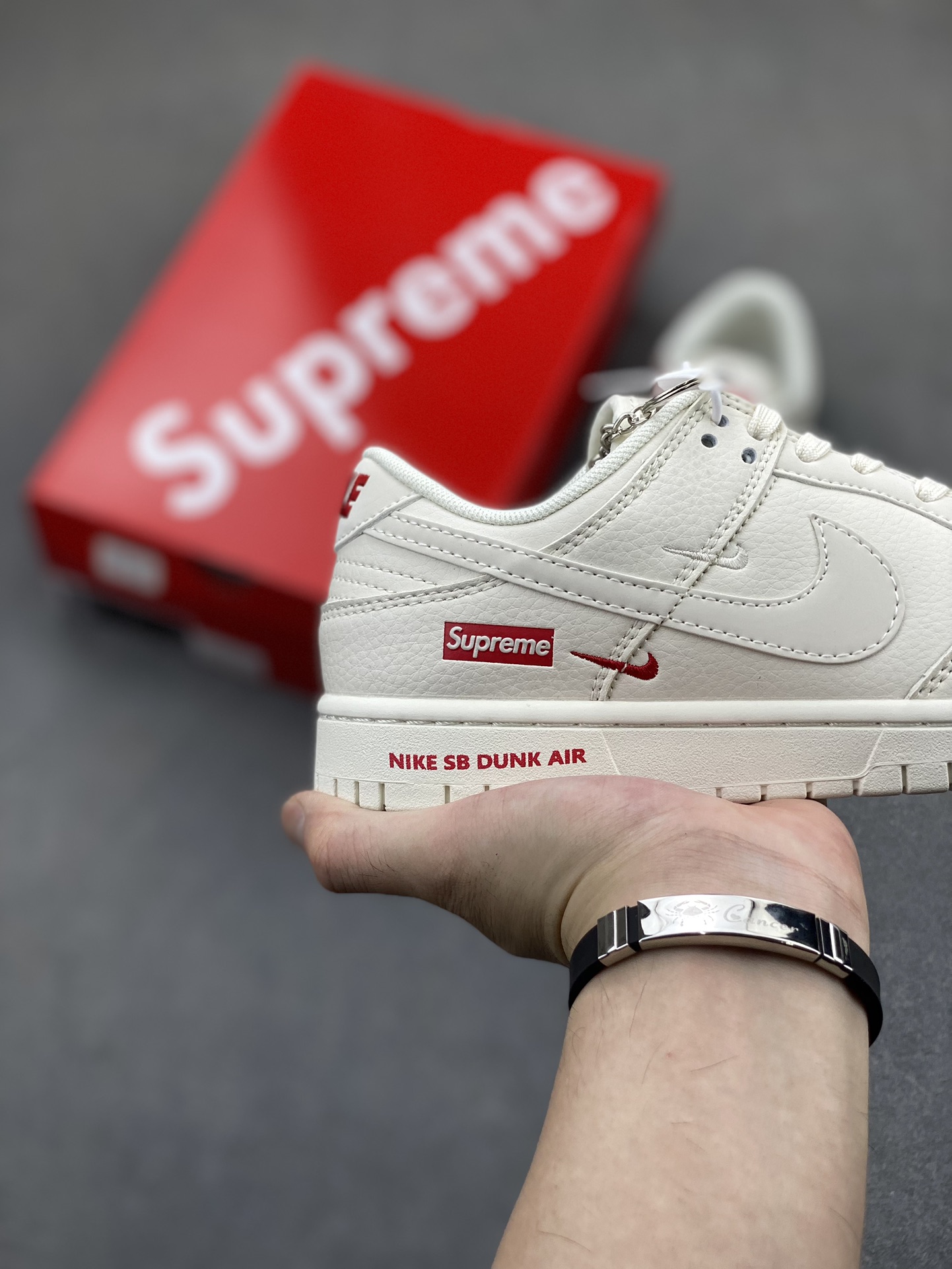 Nike SB Dunk Low Supreme Collab - White/Red, Premium Leather Sneakers 6 i1723229420 6272 1