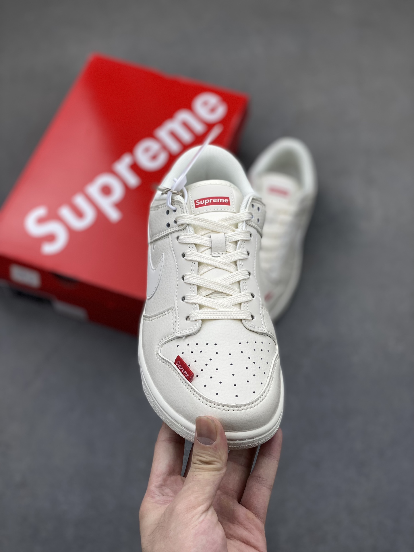 Nike SB Dunk Low Supreme Collab - White/Red, Premium Leather Sneakers 3 i1723229420 9288 6