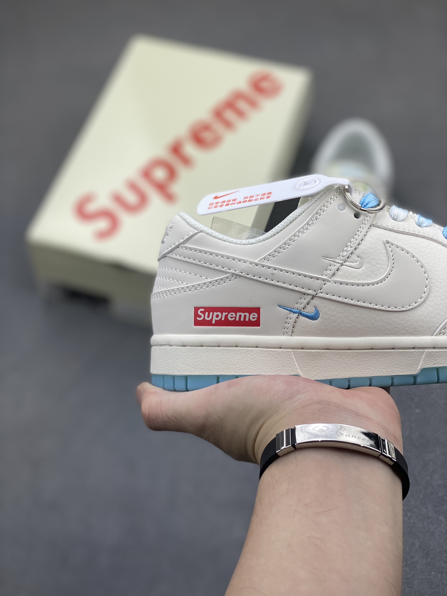 Nike SB Dunk Low Supreme Collab - Blue Accents, Premium Quality 5 i1723317735 9996 5
