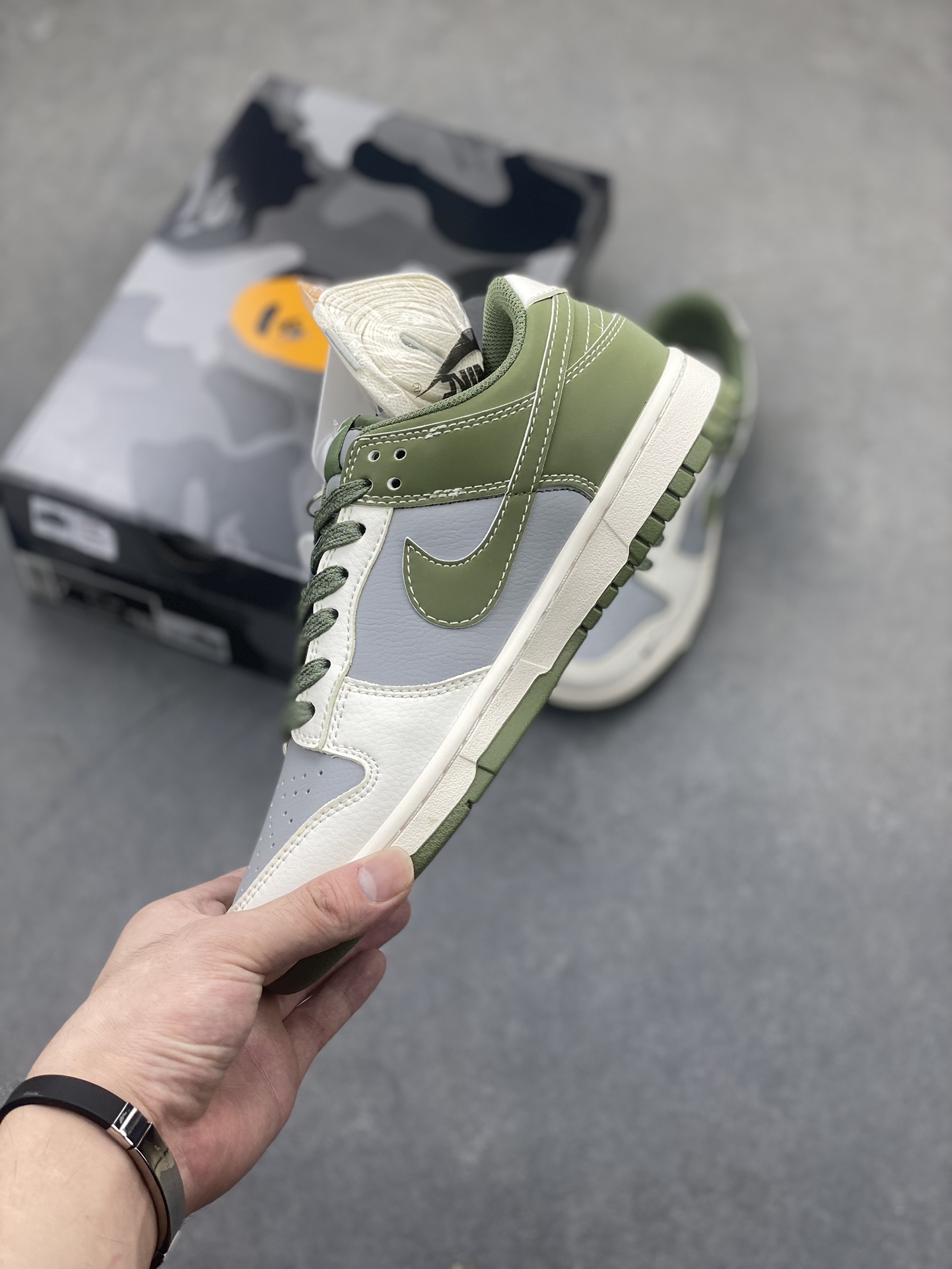Nike SB Dunk Low Bape Anniversary Custom Casual Skateboarding Shoes 4 i1723578202 1240 8