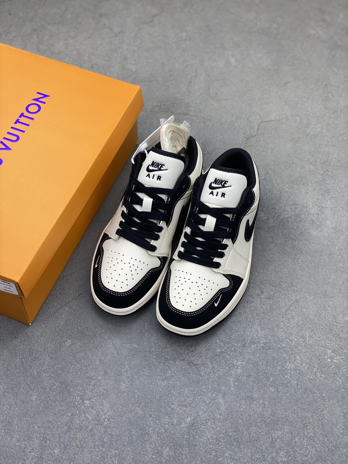 Nike Air Jordan 1 'Batman' Custom Design Basketball Shoes - Limited Edition 9 i1723655798 761 5