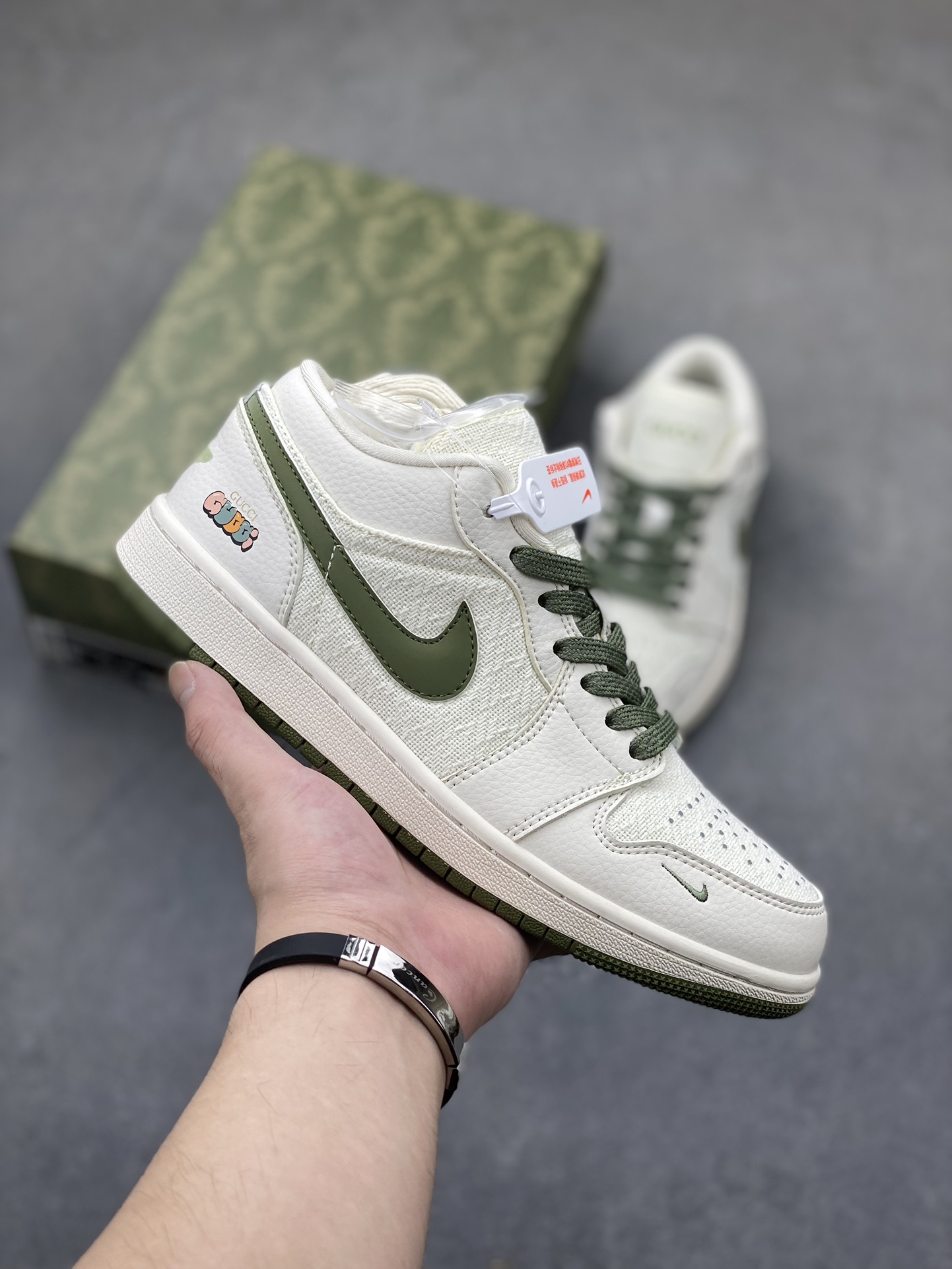 Nike Air Jordan 1 Gucci Collab - Premium Knit, Retro Style, All-Day Comfort 2 i1723927999 3540 0