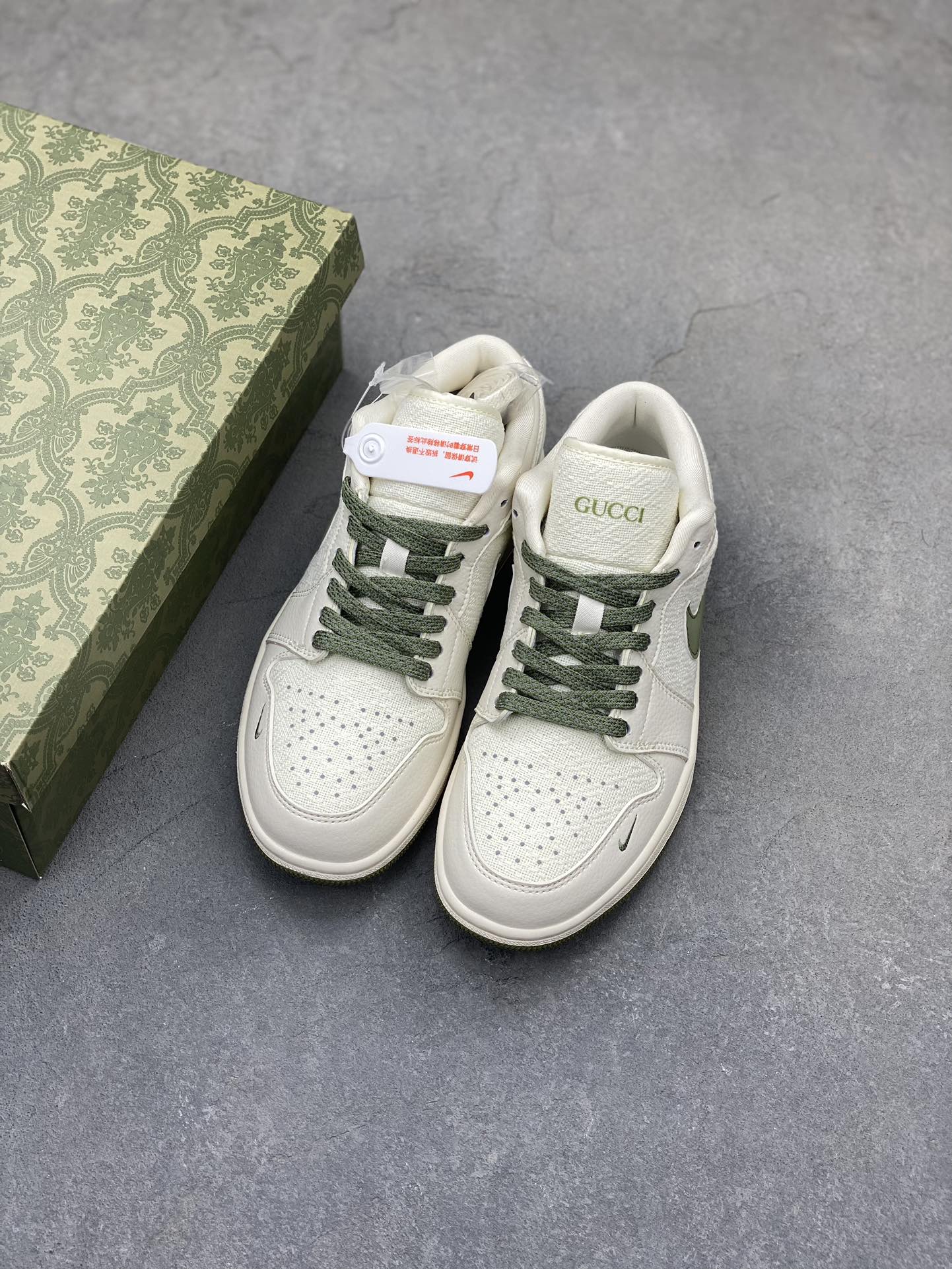 Nike Air Jordan 1 Gucci Collab - Premium Knit, Retro Style, All-Day Comfort 9 i1723927999 894 8