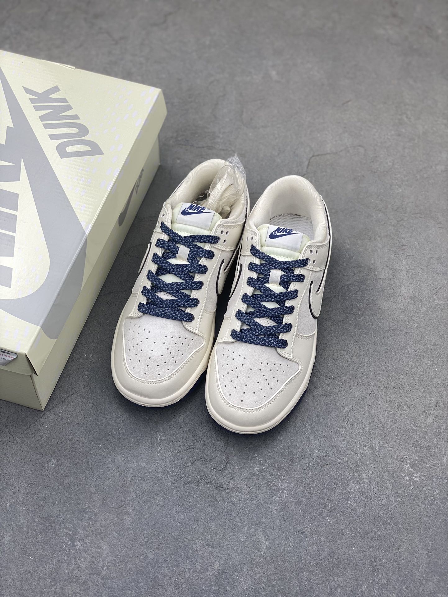 Nike SB Dunk Low The North Face Deep Blue Men's Skateboarding Shoes 9 i1724011144 433 7