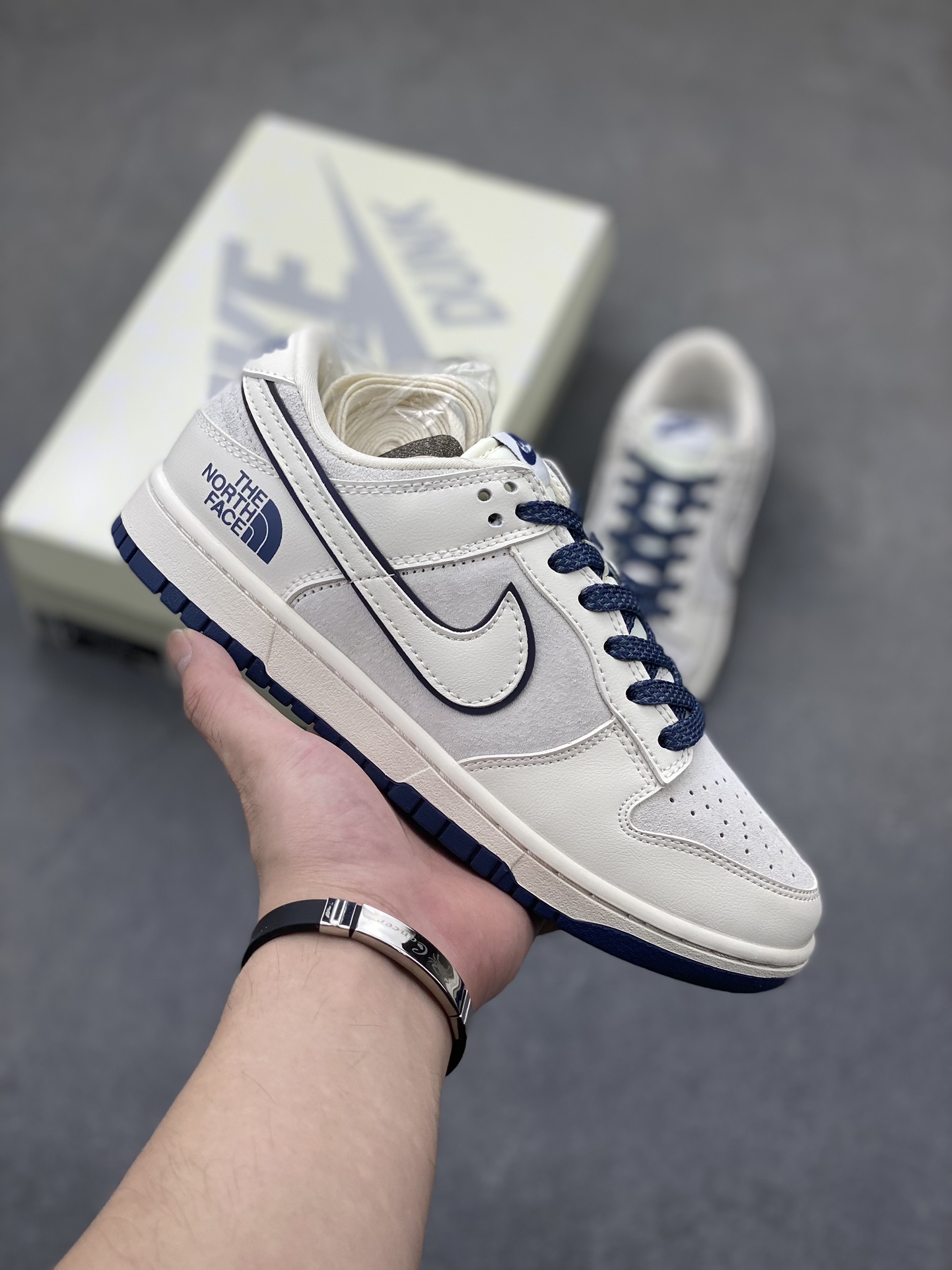 Nike SB Dunk Low The North Face Deep Blue Men's Skateboarding Shoes 2 i1724011144 7524 0