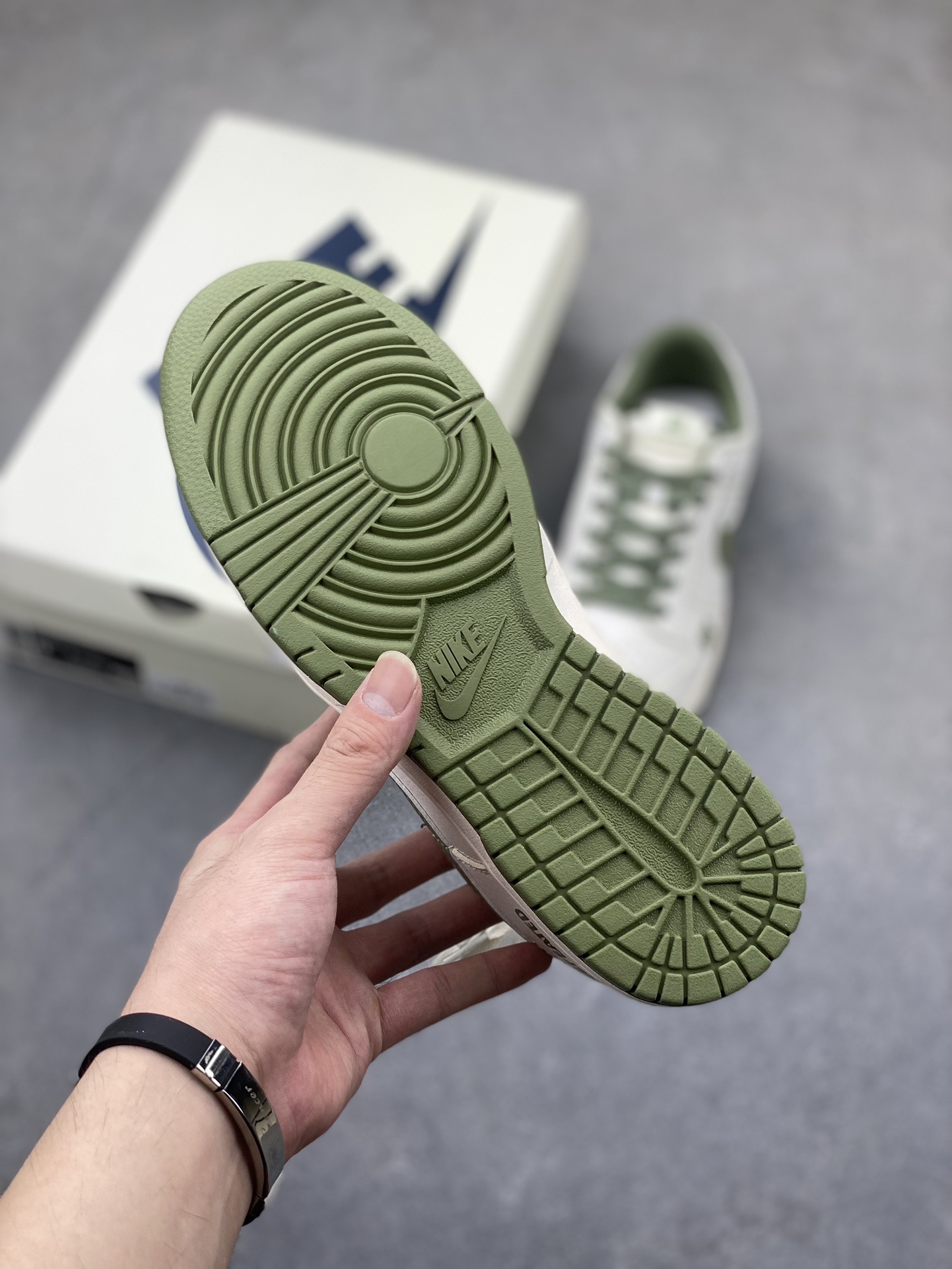 Nike SB Dunk Low UN Anniversary Custom Casual Sneakers - Limited Edition 7 i1724011481 2776 7