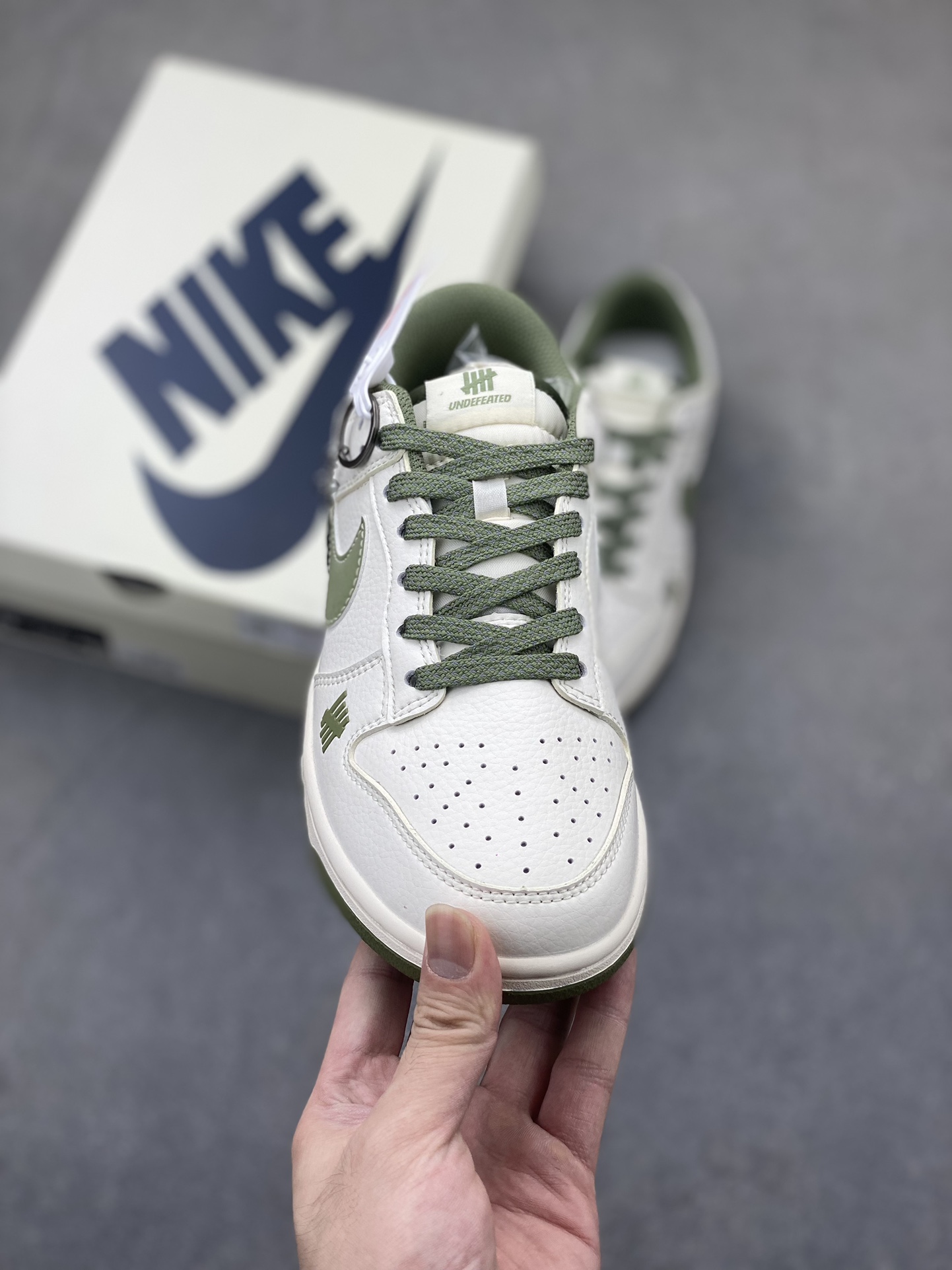 Nike SB Dunk Low UN Anniversary Custom Casual Sneakers - Limited Edition 3 i1724011481 3708 2