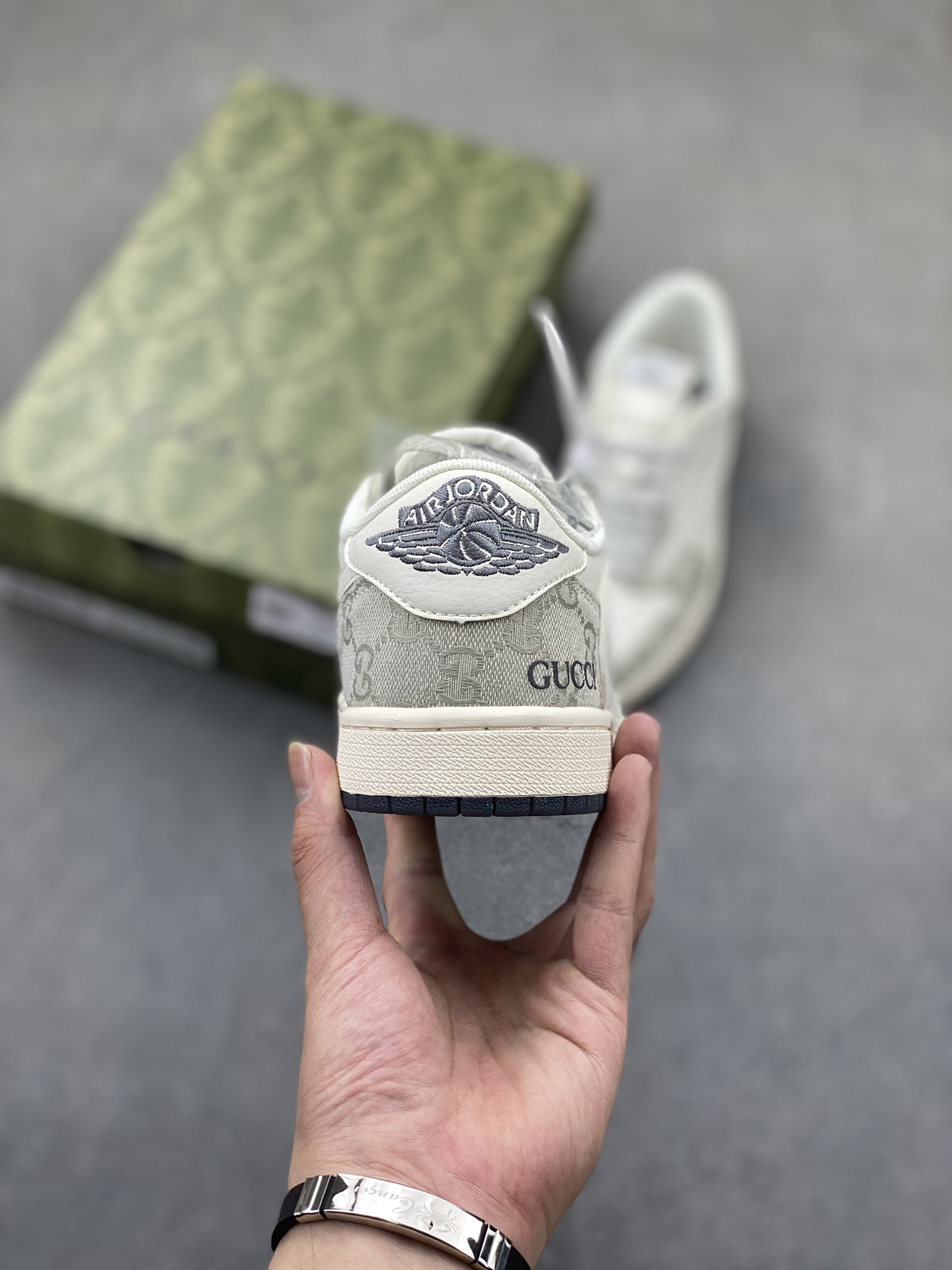 Gucci Air Jordan 1 Low OG SP "Smoke Grey" Limited Edition Sneakers 18 i1724102032 2286 0