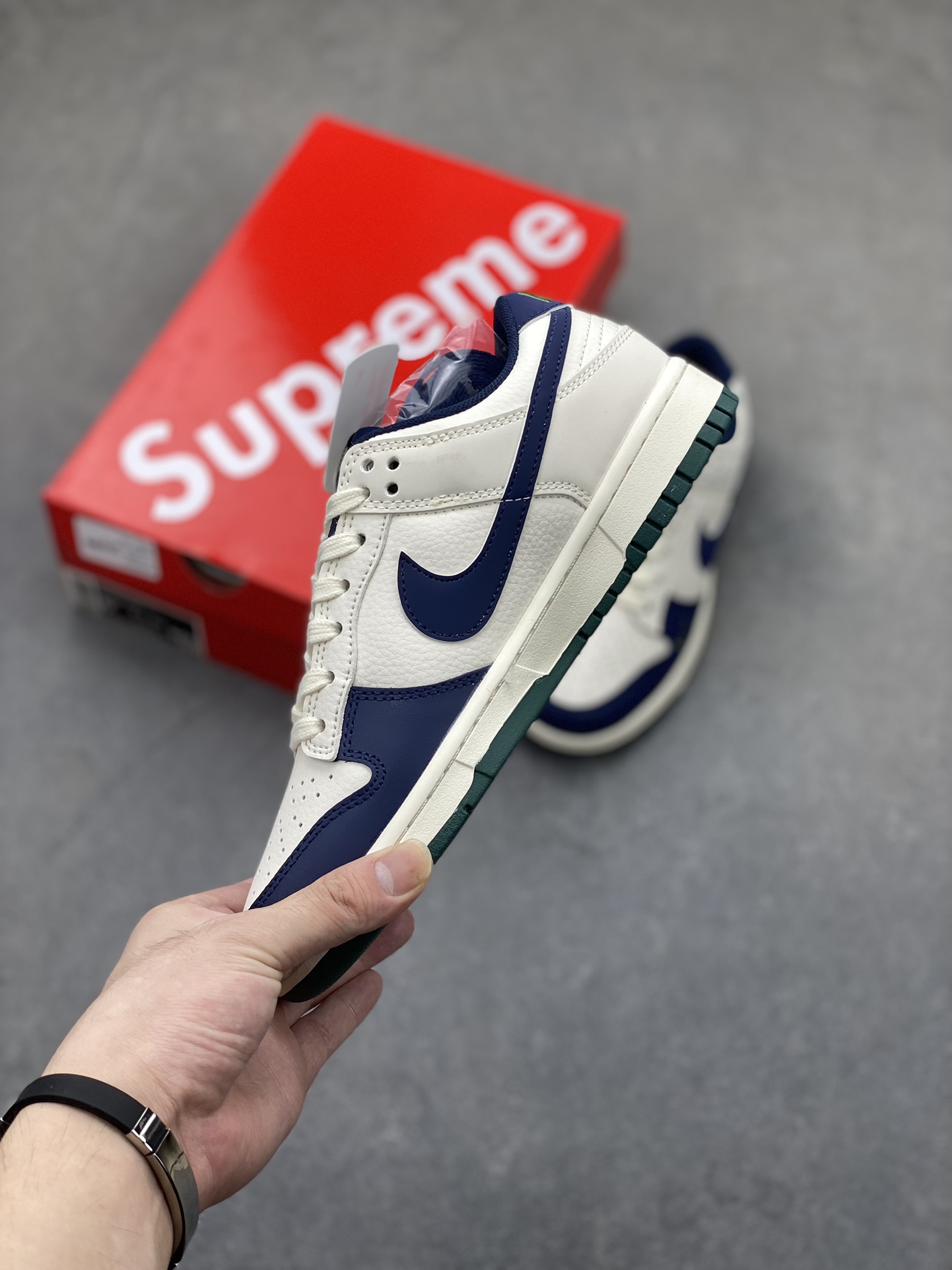 Nike SB Dunk Low Supreme Anniversary Custom Casual Sneakers - Limited Edition 3 i1724181543 5461 8