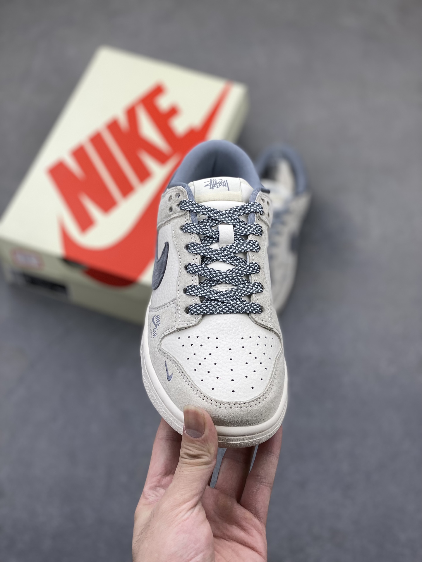 Nike SB Dunk Low Supreme x Stussy Collab Anniversary Edition Sneakers 3 i1724533055 2895 0