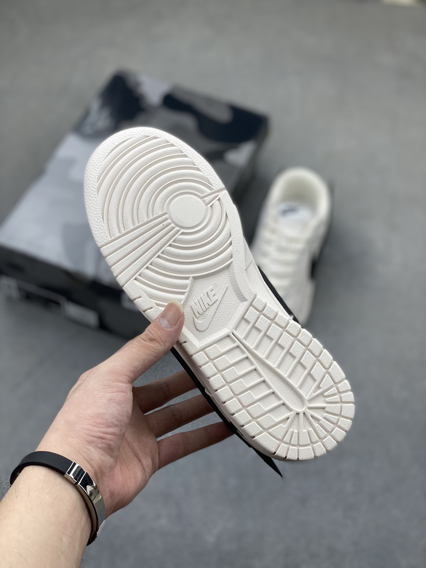 Nike SB Dunk Low x AMBUSH x BAPE - Cream White/Black - Limited Edition Sneakers 7 i1724703360 1945 8