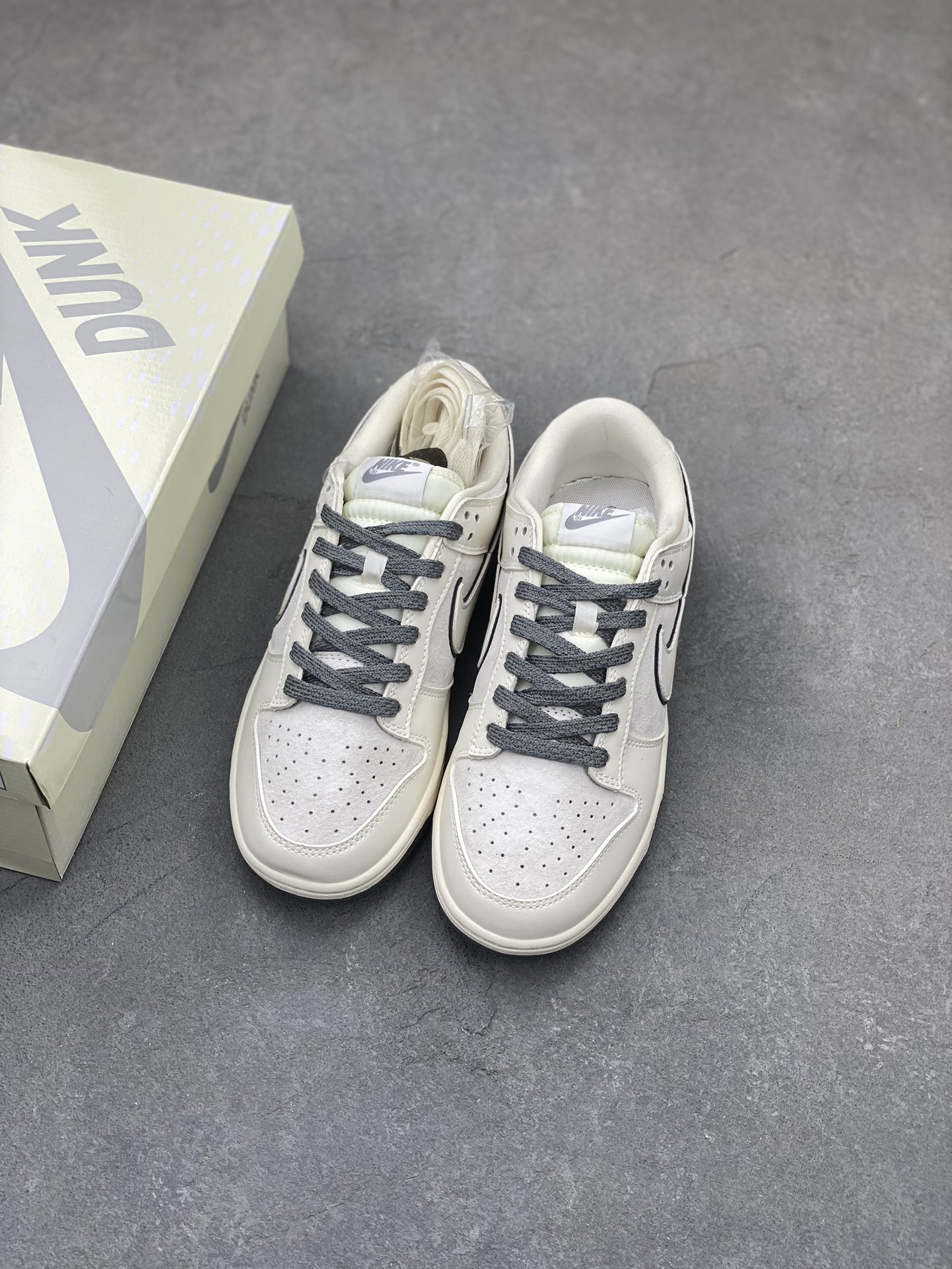 Nike SB Dunk Low The North Face Cement Grey Shoes 9 i1724795640 2009 6