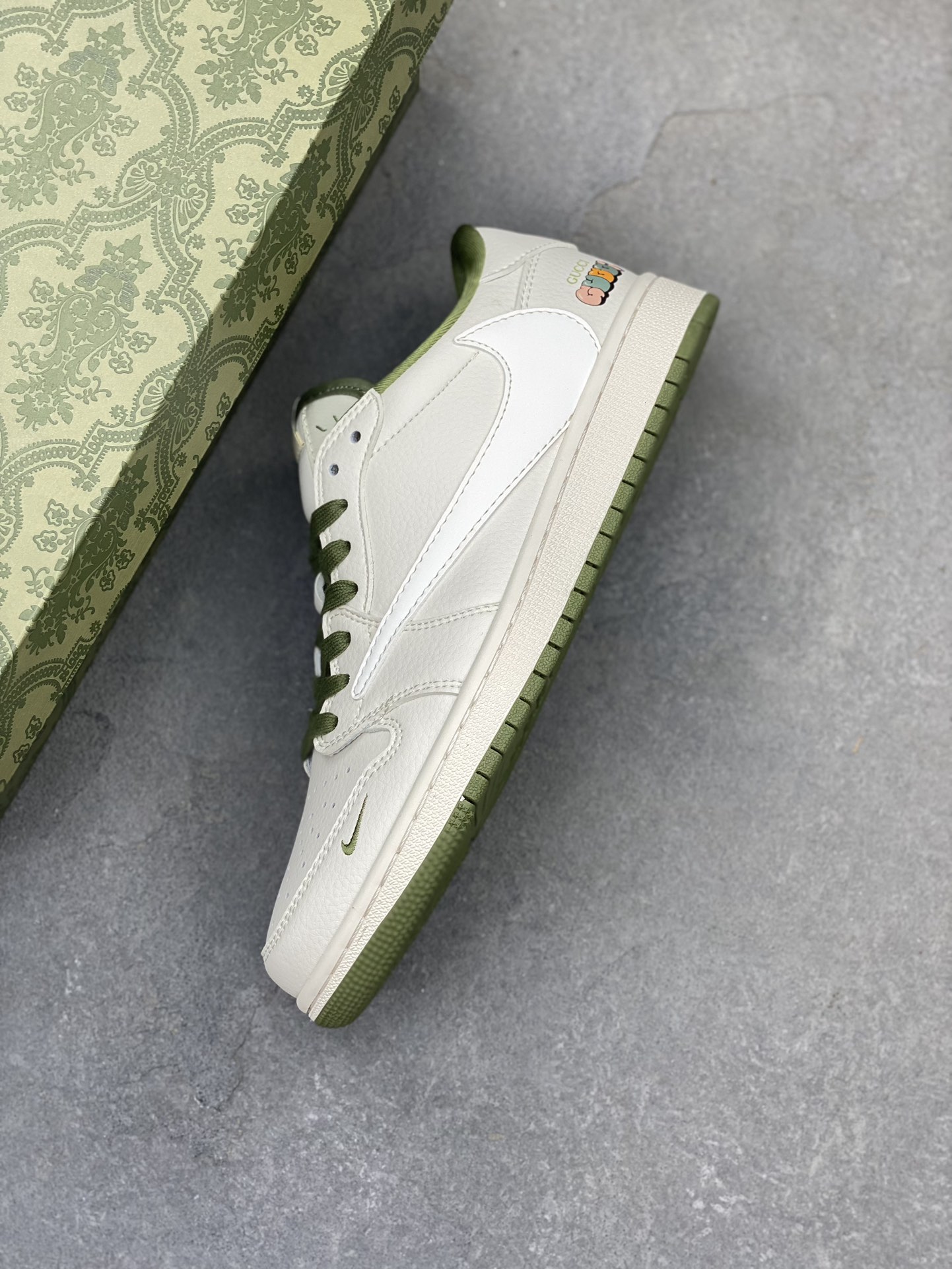Travis Scott x Fragment Design x Jordan Air Jordan 1 Low OG SP Gucci 7 i1724974597 2437 0