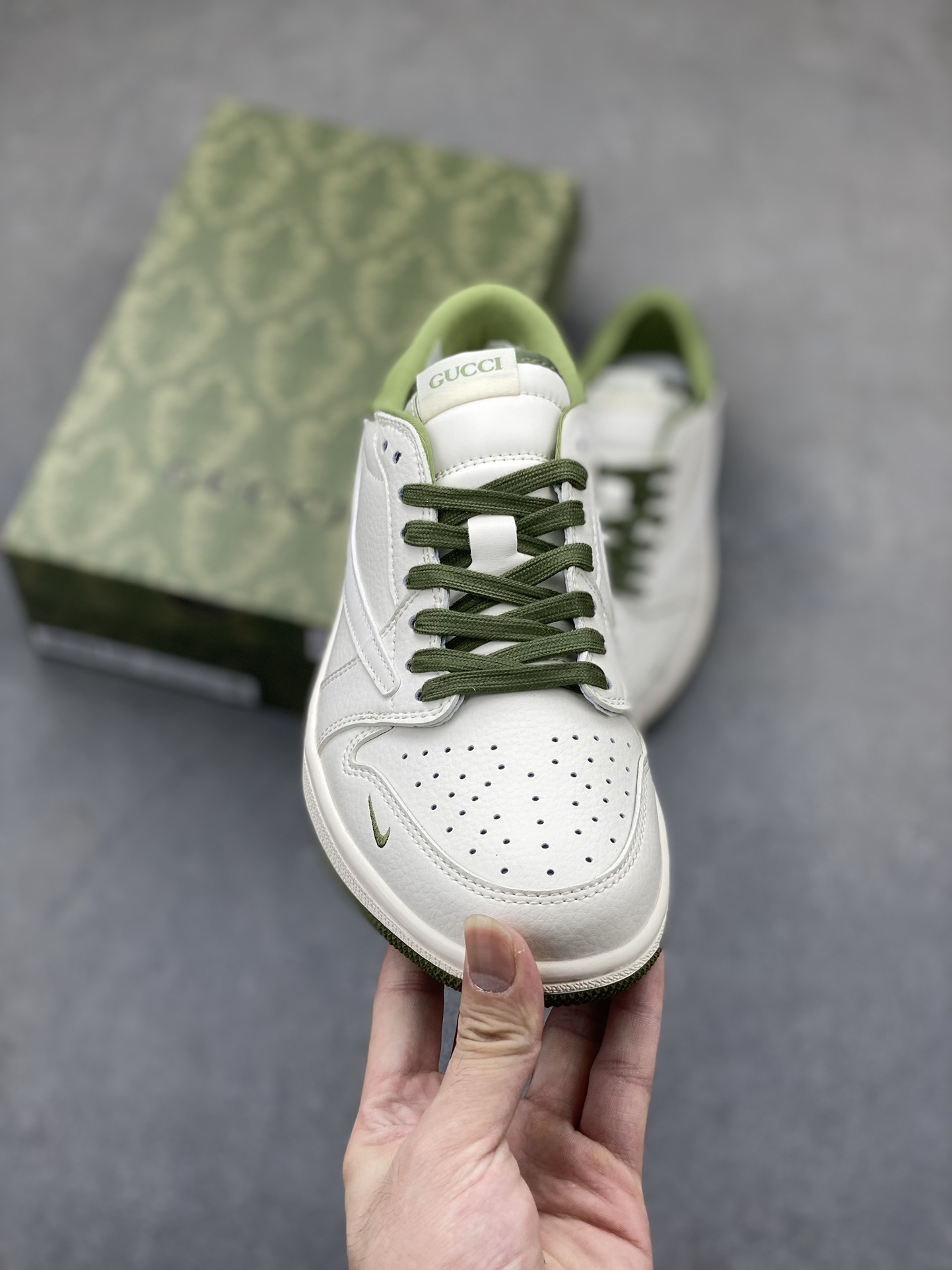 Travis Scott x Fragment Design x Jordan Air Jordan 1 Low OG SP Gucci 2 i1724974598 2854 5