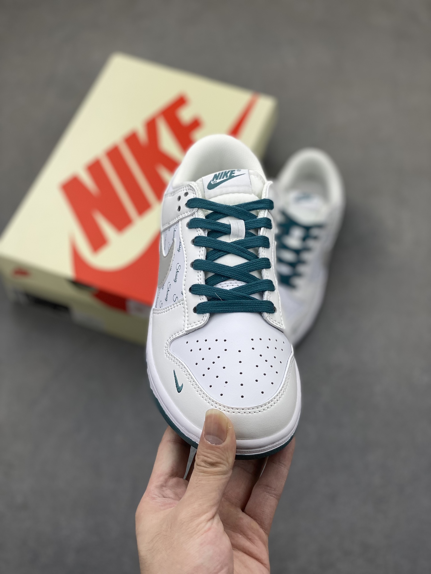 Nike SB Dunk Low Stussy White Grey Green Casual Sneakers XX2025-808 3 i1724974676 492 1