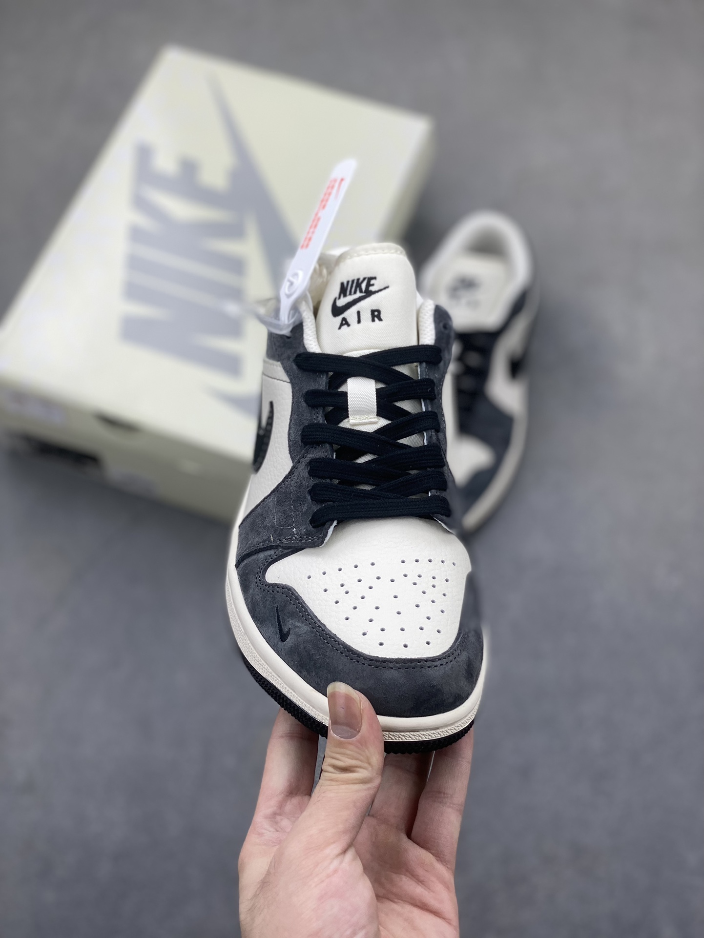Nike Air Jordan 1 Low 'Be@rbrick' Black Velvet Basketball Shoes SJ9950-016 2 i1725050372 8549 5