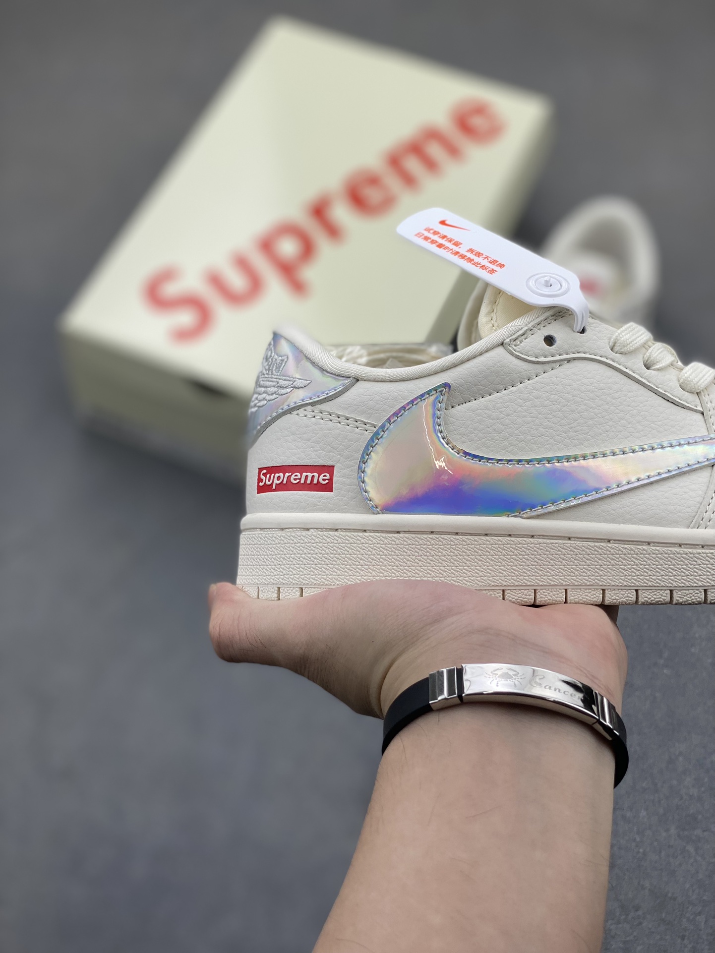 Travis Scott x Fragment Design x Jordan Air Jordan 1 Low OG SP Collab 5 i1725561206 8261 8