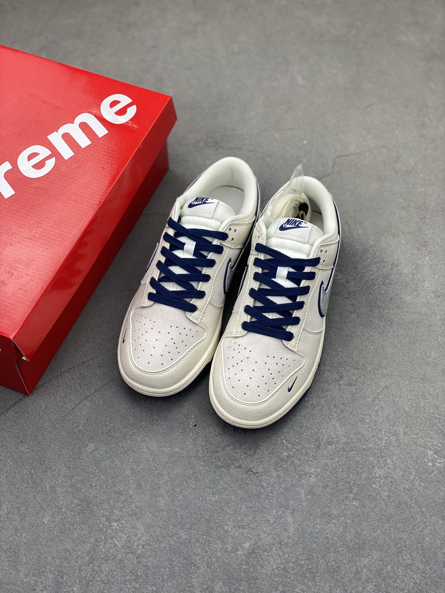 Nike SB Dunk Low Supreme Collab Sneakers - White/Blue, Anniversary Edition 9 i1725561578 2112 1