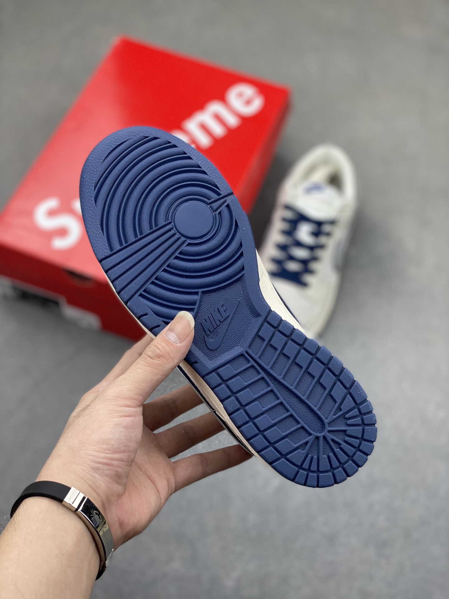 Nike SB Dunk Low Supreme Collab Sneakers - White/Blue, Anniversary Edition 7 i1725561578 5429 7