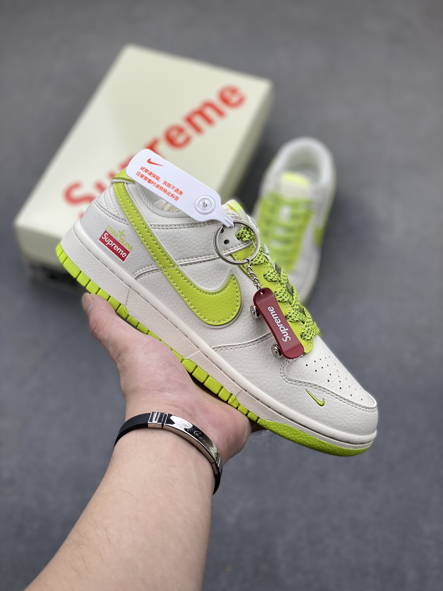 Nike SB Dunk Low Stone Island Supreme - Fluorescent Off White Sneakers 1 i1725653487 2614 2