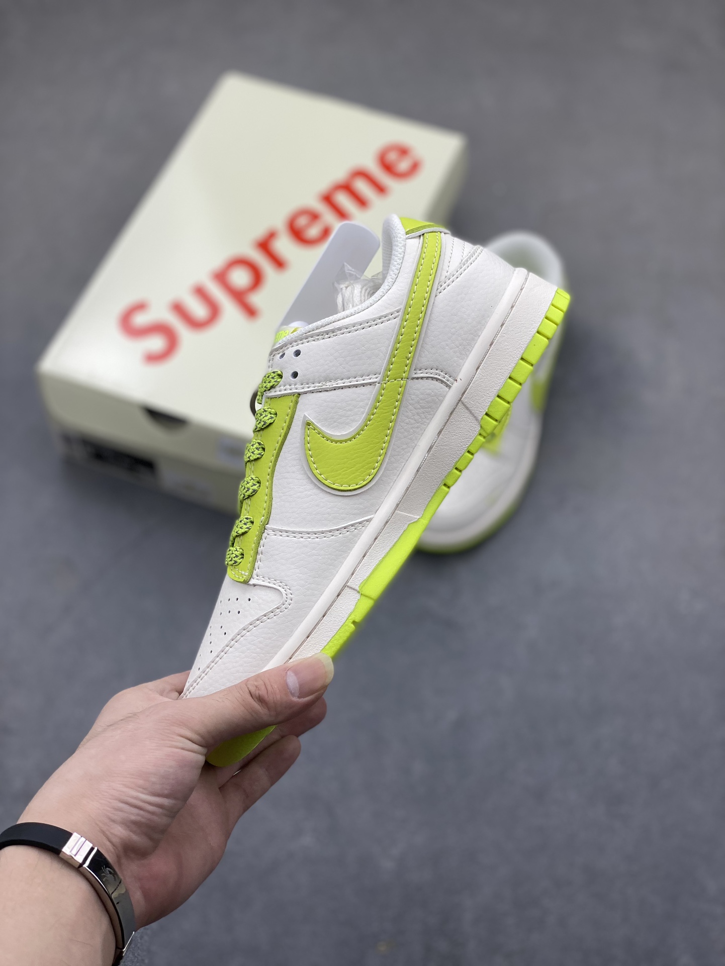 Nike SB Dunk Low Stone Island Supreme - Fluorescent Off White Sneakers 3 i1725653487 5128 1