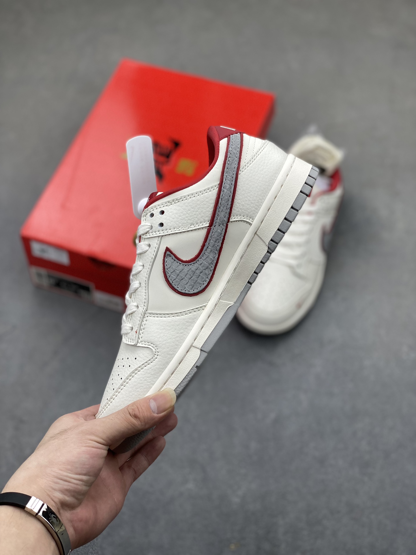 Nike SB Dunk Low "Year of The Dragon" Cream Grey Casual Sneakers 4 i1725653616 6518 2