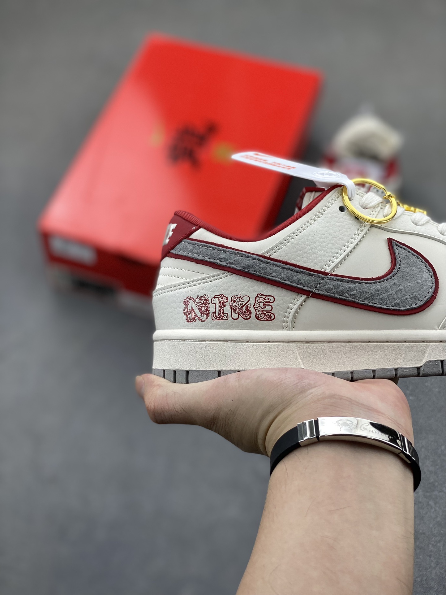 Nike SB Dunk Low "Year of The Dragon" Cream Grey Casual Sneakers 6 i1725653616 8244 4