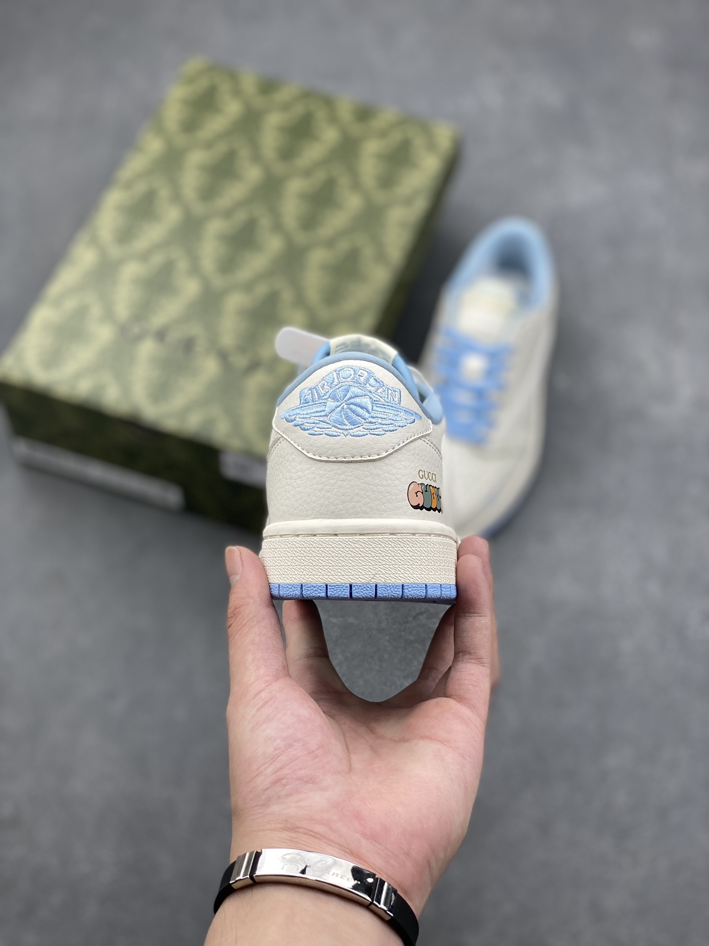 Travis Scott x Fragment Design x Jordan Air Jordan 1 Low OG SP 5 i1726938203 1926 0
