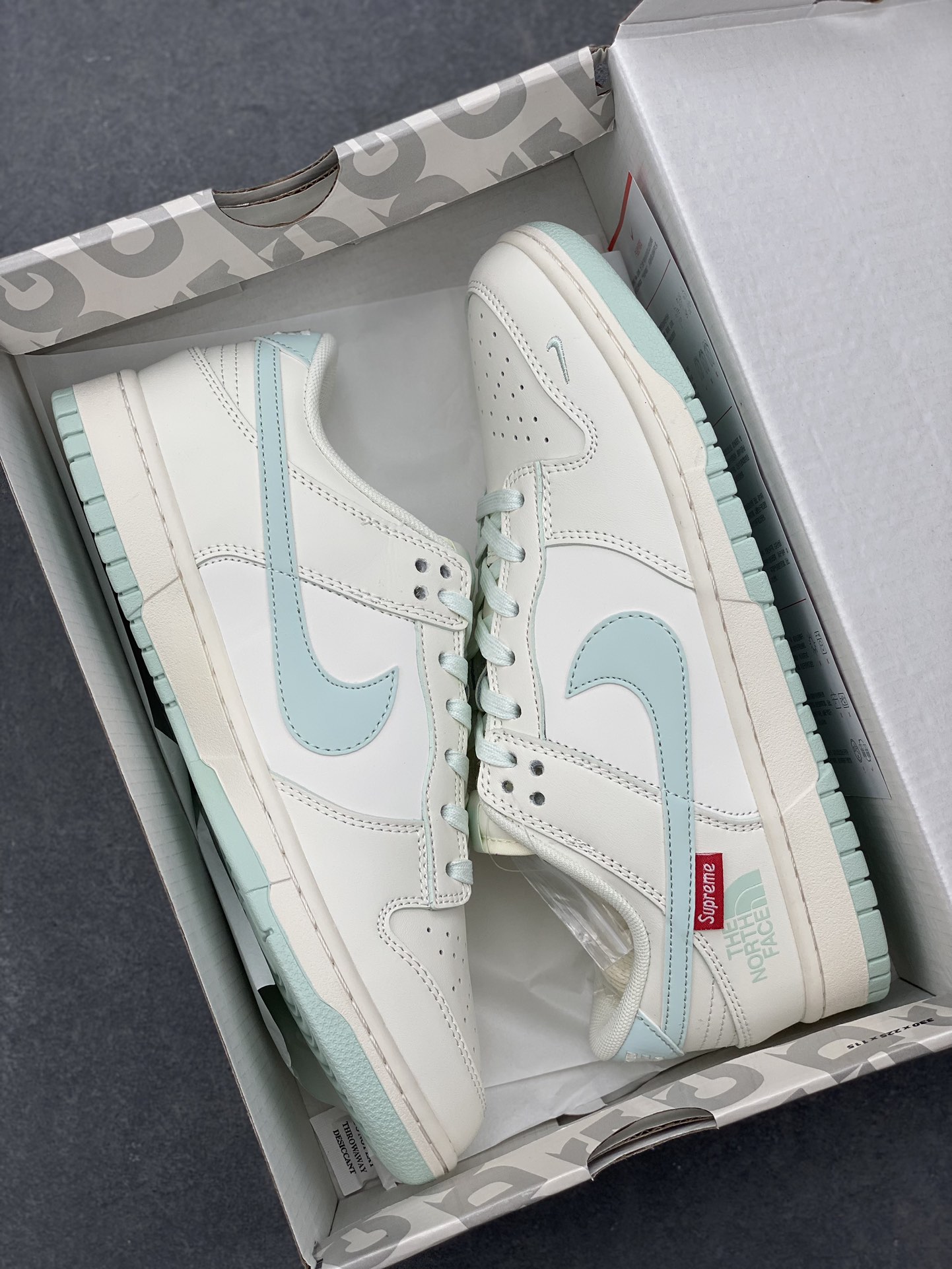 Nike SB Dunk Low The North Face Supreme Bamboo Green - Limited Edition 10 i1727023104 6265 5