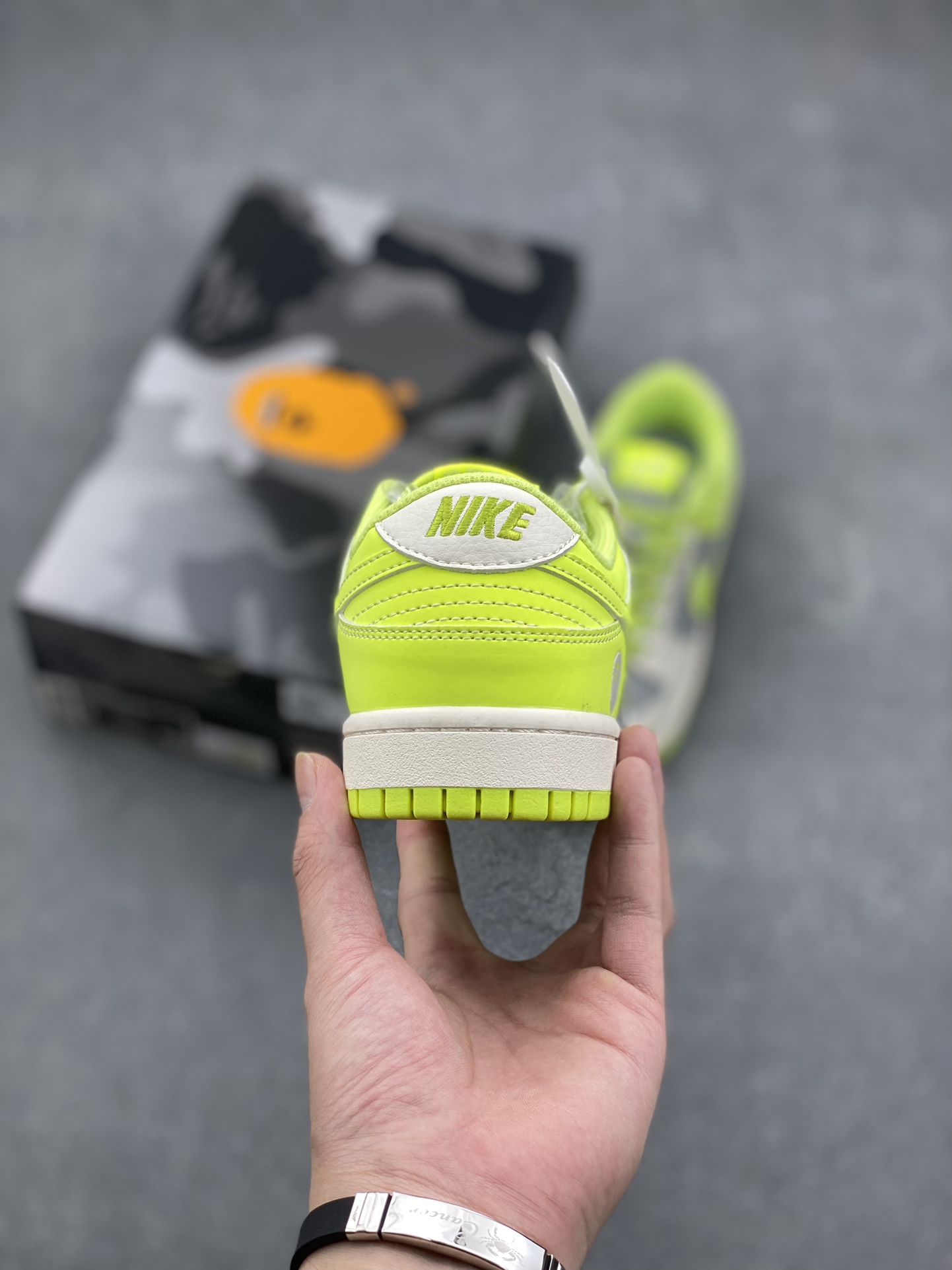 Nike SB Dunk Low 'Bape' Collaboration Sneakers - Limited Edition 4 i1727282787 614 5