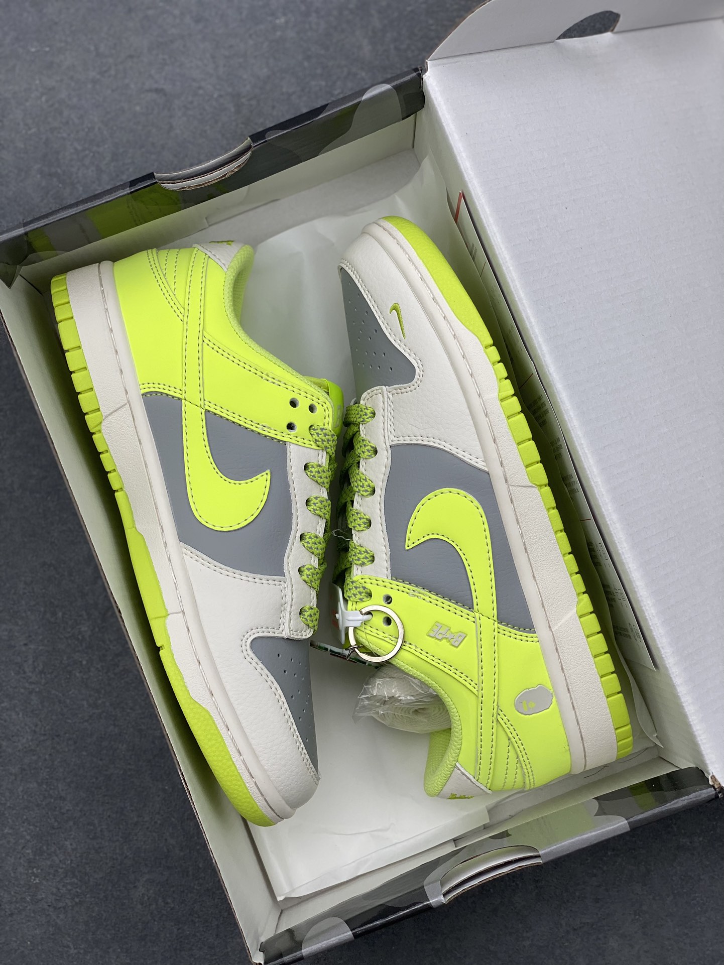 Nike SB Dunk Low 'Bape' Collaboration Sneakers - Limited Edition 9 i1727282787 8816 0