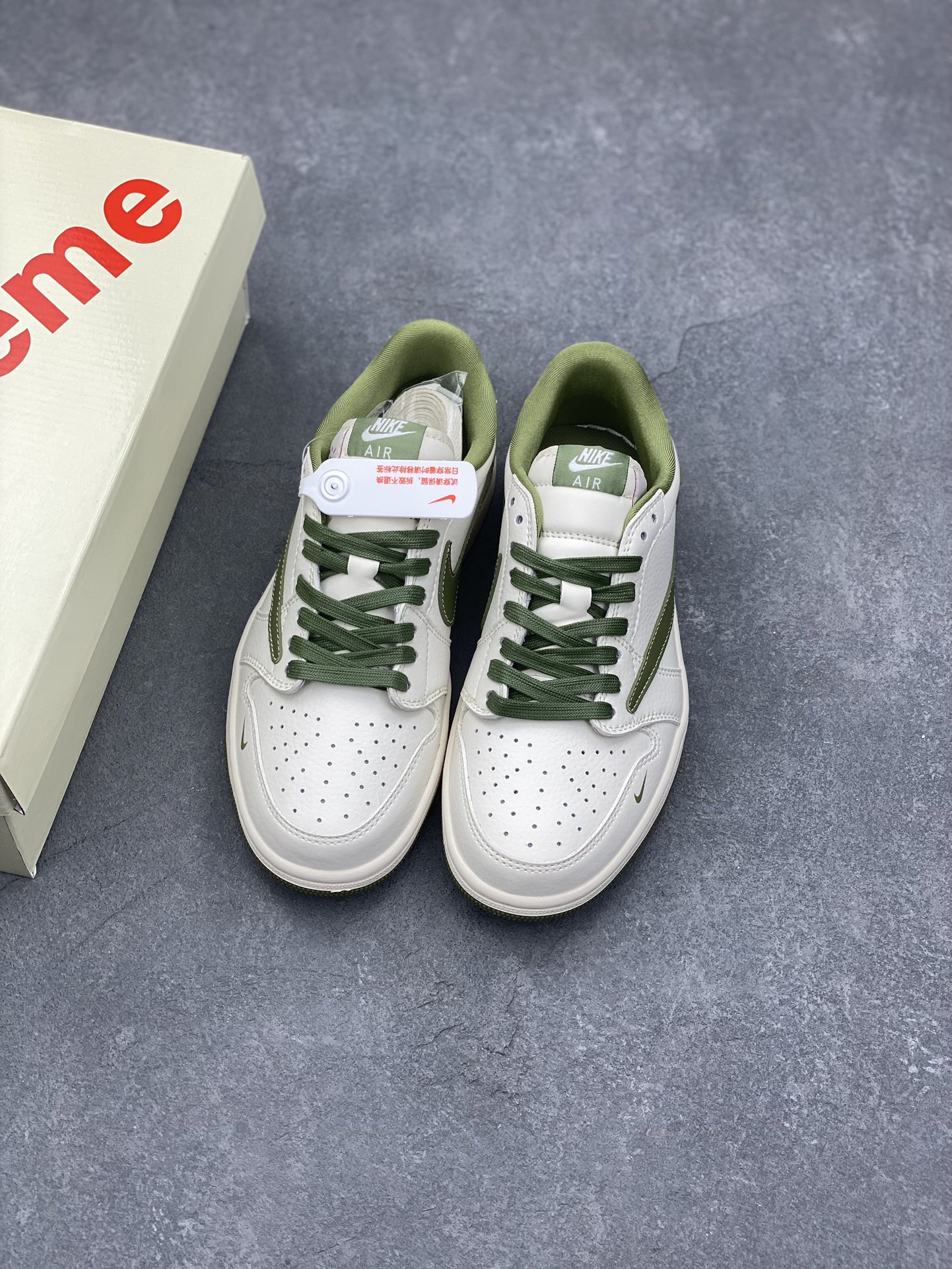 Travis Scott x Fragment Design x Air Jordan 1 Low OG SP - 'Olive' 8 i1727540998 7581 0